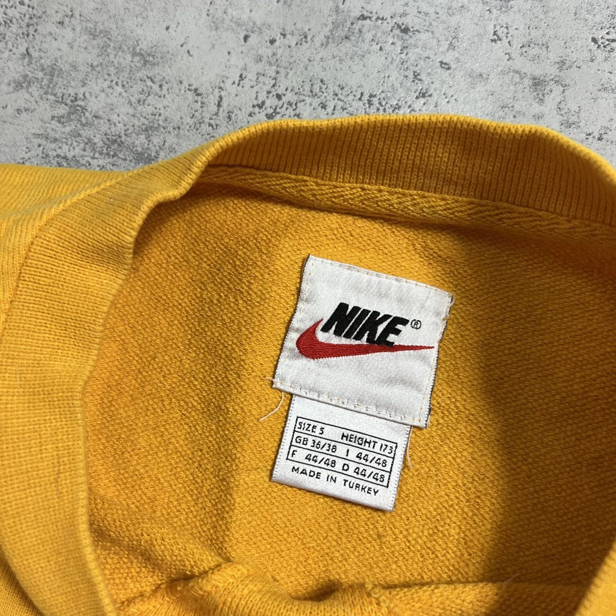 Nike 90s Nike Big Central Embroidered Swoosh Vintage Sweatshirt Size US M / EU 48-50 / 2 - 6 Thumbnail