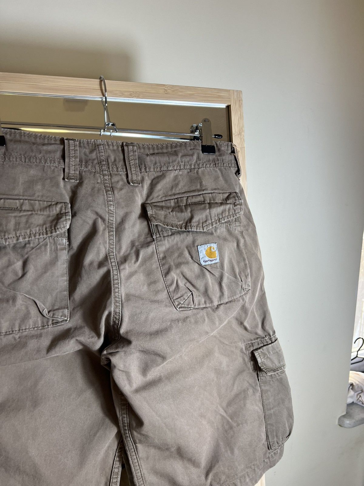 Carhartt Vintage Carhartt Women’s Cargo Shorts Brown Workwear Utility Size 32" / US 10 / IT 46 - 2 Thumbnail