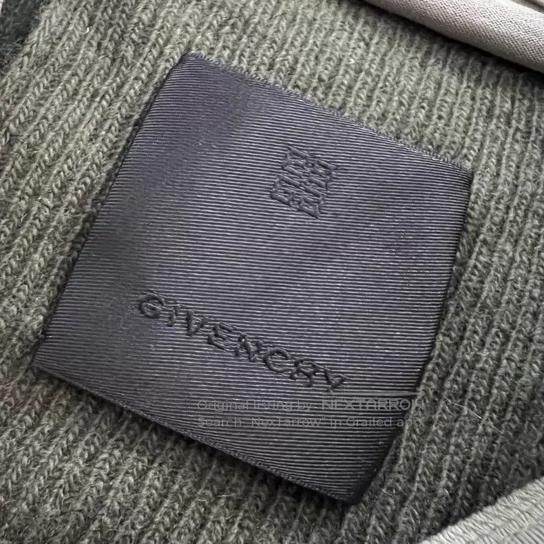 Givenchy Givenchy Contrast Color Crew Neck Distressed Sweater Size US L / EU 52-54 / 3 - 3 Thumbnail