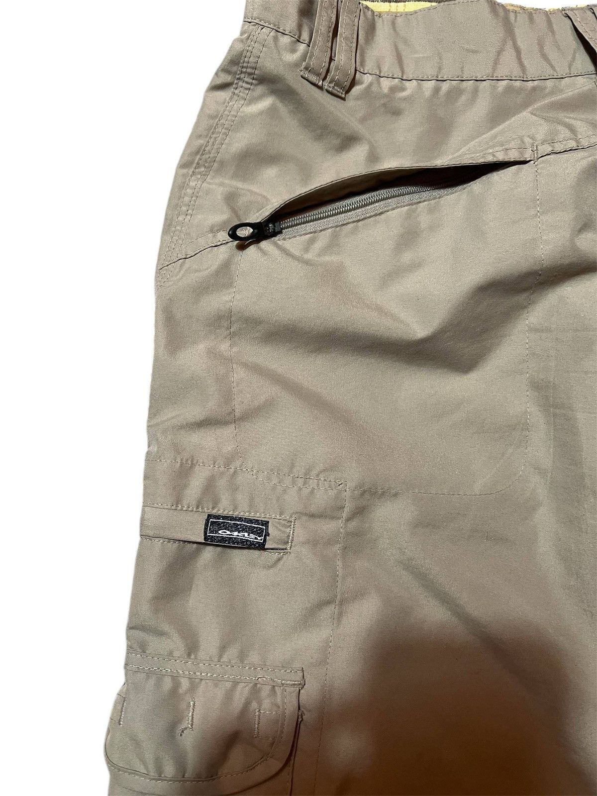 Oakley Oakley Vintage Cargo Shorts Utility Tech Beige Size 33 Size US 33 - 6 Thumbnail