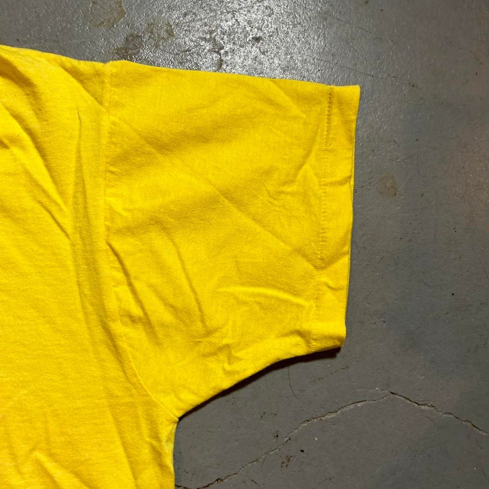 Fruit Of The Loom 90s yellow farm tee shirt Size US XL / EU 56 / 4 - 4 Thumbnail