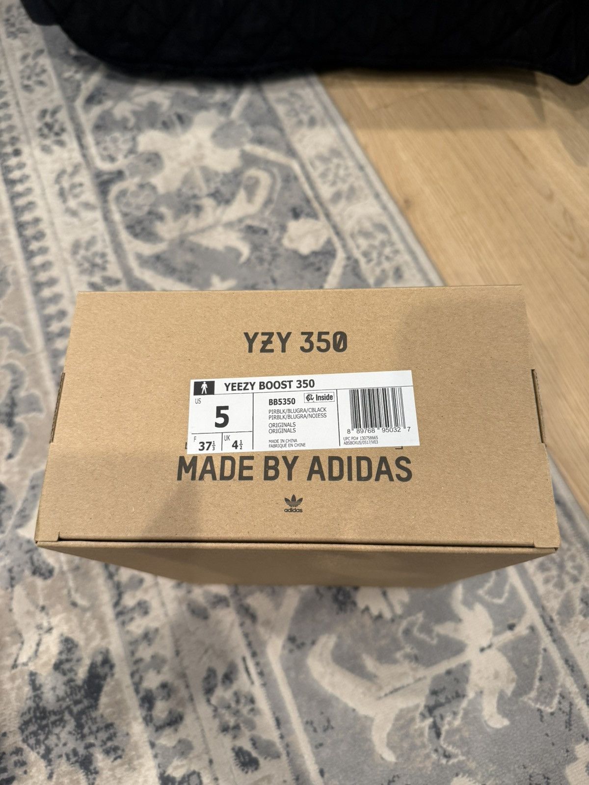 Adidas Yeezy Boost 350 Pirate Black Size 5 Size US 5 / EU 37 - 1 Thumbnail
