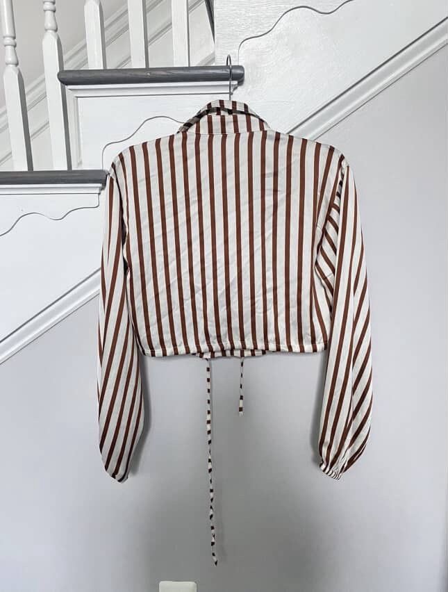 Nasty Gal NWT Nasty Gal Front Tie Striped Crop Silky Shirt Size Small Size S / US 4 / IT 40 - 9 Thumbnail