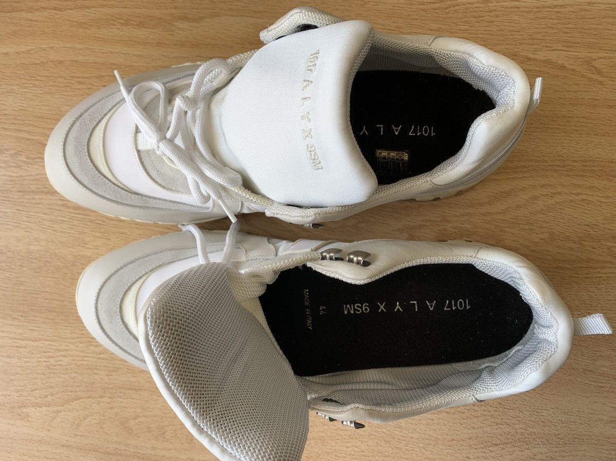 1017 ALYX 9SM 1017 ALYX 9SM White sneakers with Vibram sole. Size US 11 / EU 44 - 3 Thumbnail