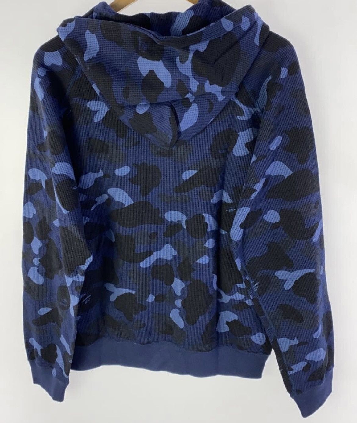 Bape RARE OG 2006 A BATHING APE 1ST BLUE CAMO THERMAL HOODIE Size US M / EU 48-50 / 2 - 5 Thumbnail