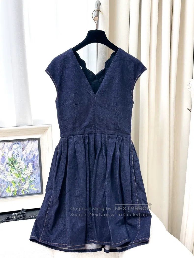 Fendi Fendi Embroidered pearl butterfly denim sleeveless dress Size XS / US 0-2 / IT 36-38 - 3 Thumbnail