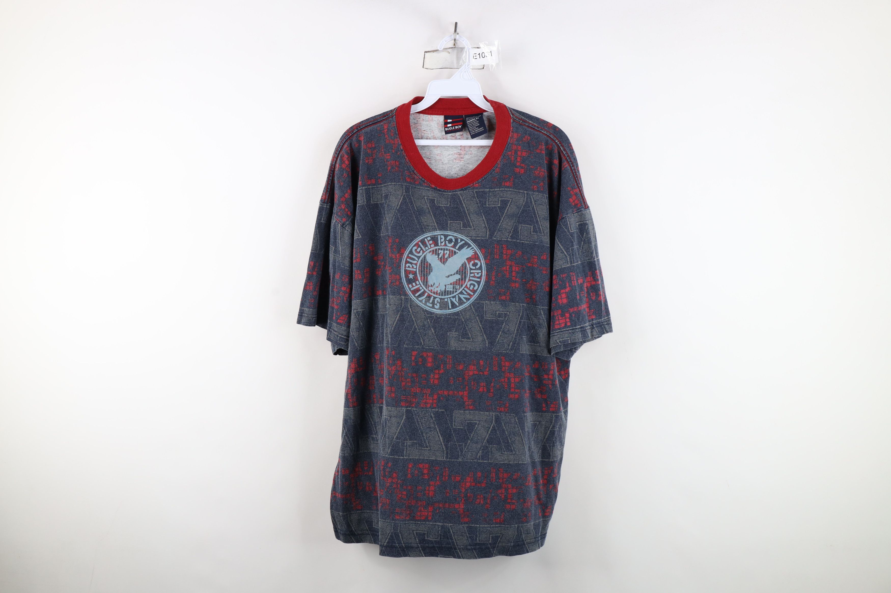 Vintage Vintage 90s Streetwear Geometric All Over Print T-Shirt Size US XL / EU 56 / 4 - 1 Thumbnail