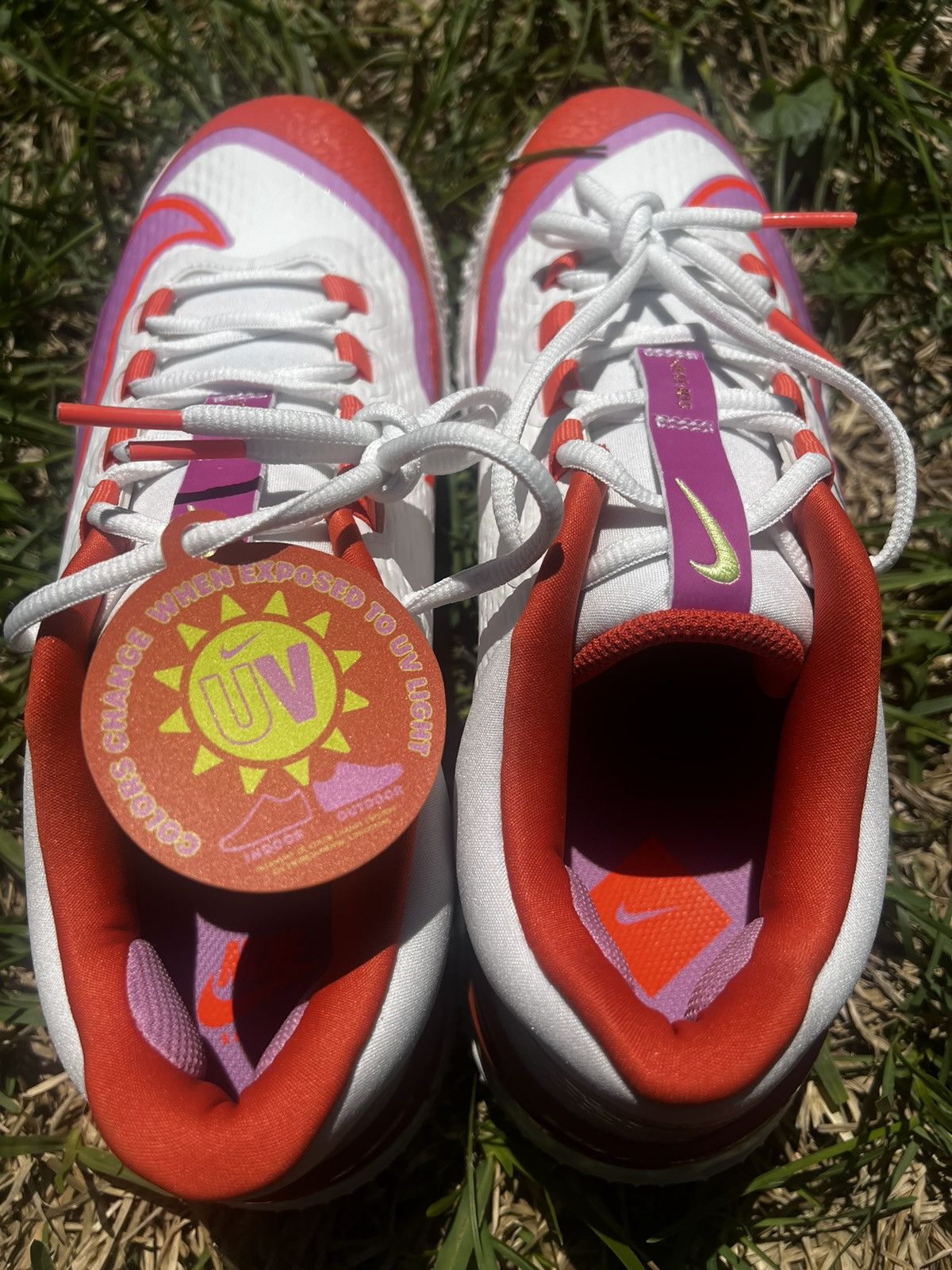 Nike NEW Nike size 10.5 Womens Alpha Huarache Elite 4 Turf Cleats Size US 10.5 / IT 40.5 - 4 Thumbnail