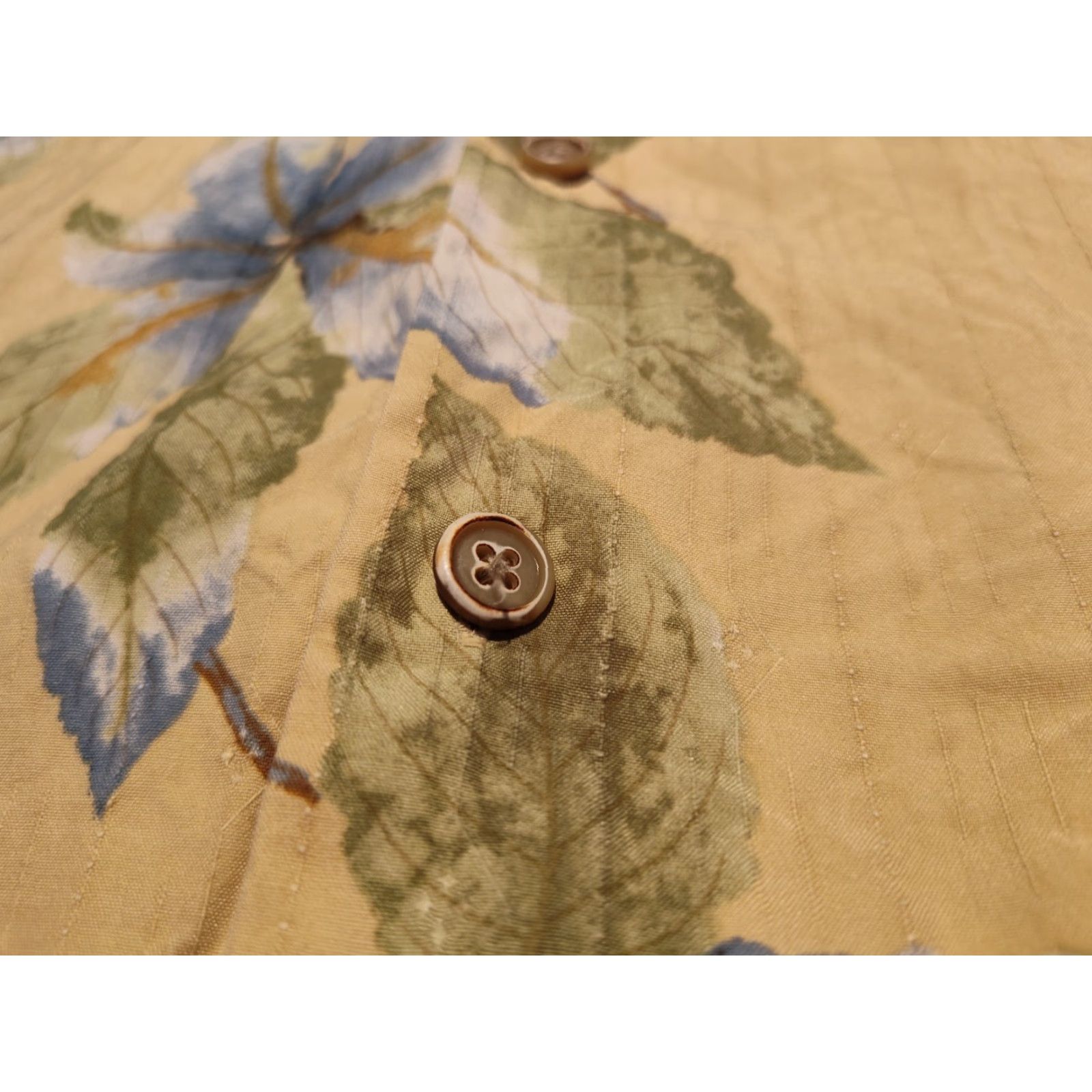 Tommy Bahama VINTAGE Tommy Bahama Camp Shirt Men XXL Yellow Silk Hawaiian Floral Short Sleeve Casual Size US XXL / EU 58 / 5 - 6 Thumbnail