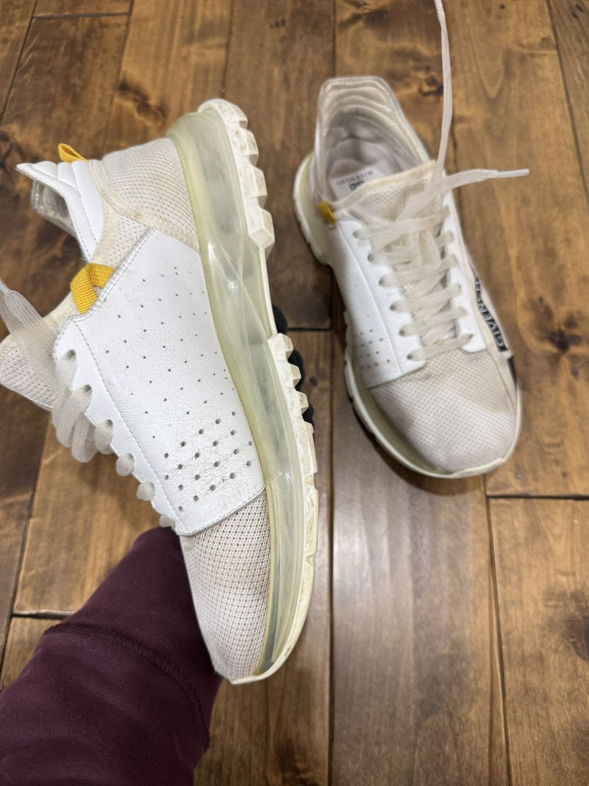 Givenchy Givenchy Spectre Runner sneaker Size US 10.5 / EU 43-44 - 13 Thumbnail