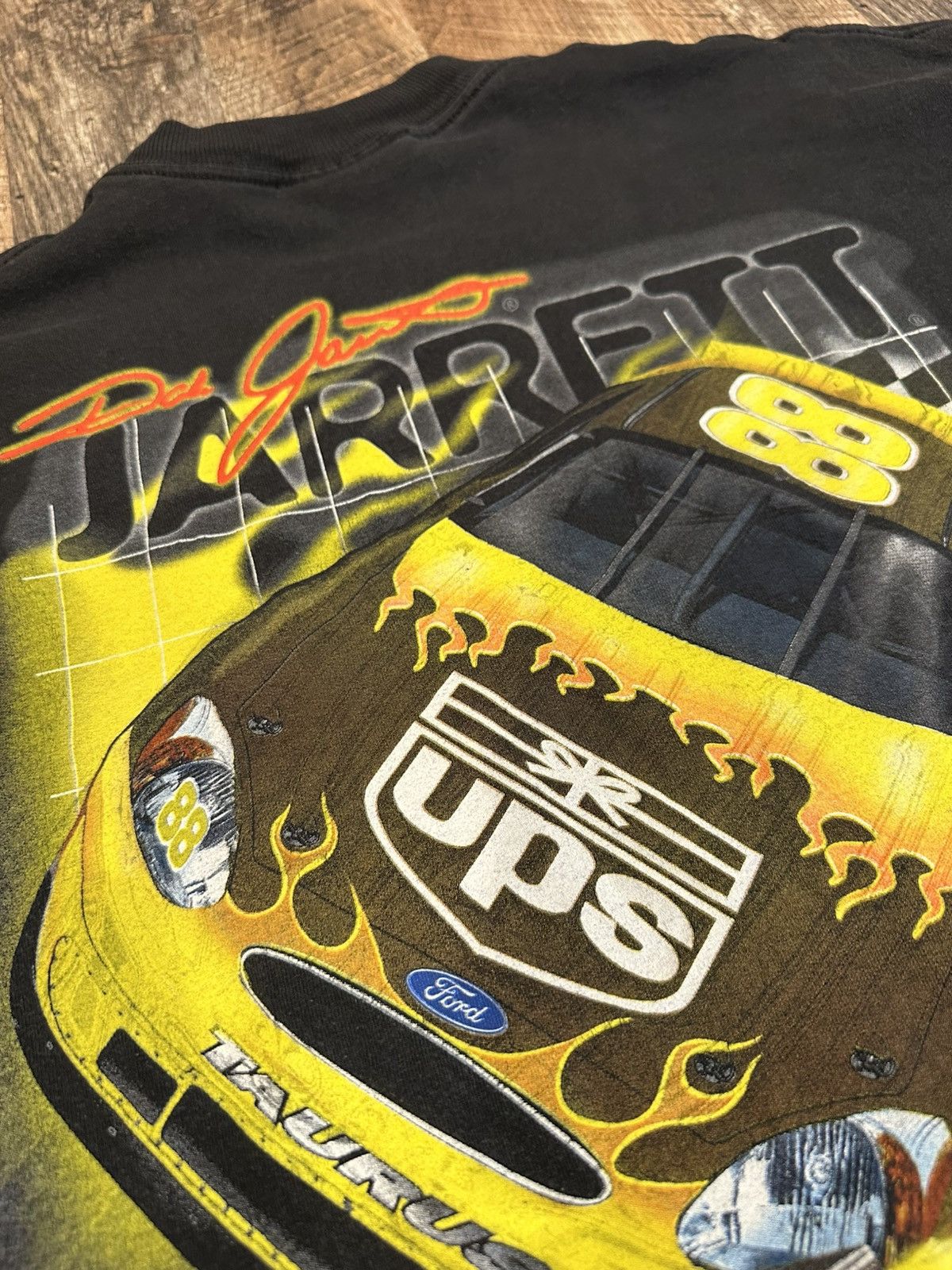 NASCAR Vintage Y2K NASCAR Dale Jarett 88 UPS Shirt Tee 2000s Size US L / EU 52-54 / 3 - 4 Thumbnail