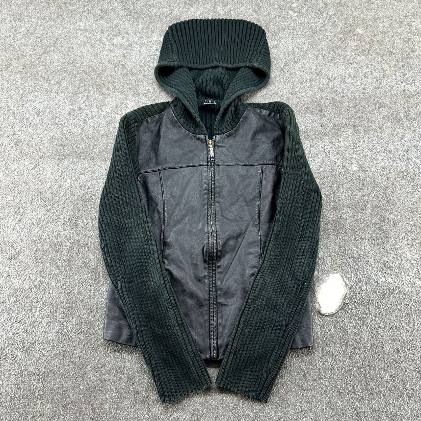 Vintage VINTAGE INC Jacket Womens M Black Hooded Genuine Leather Ribbed Knit Goth 90s Women Parka Jacket Mid-Length Zip Black Leather 80s Grunge 90s Womens Size M / US 6-8 / IT 42-44 - 2 Thumbnail