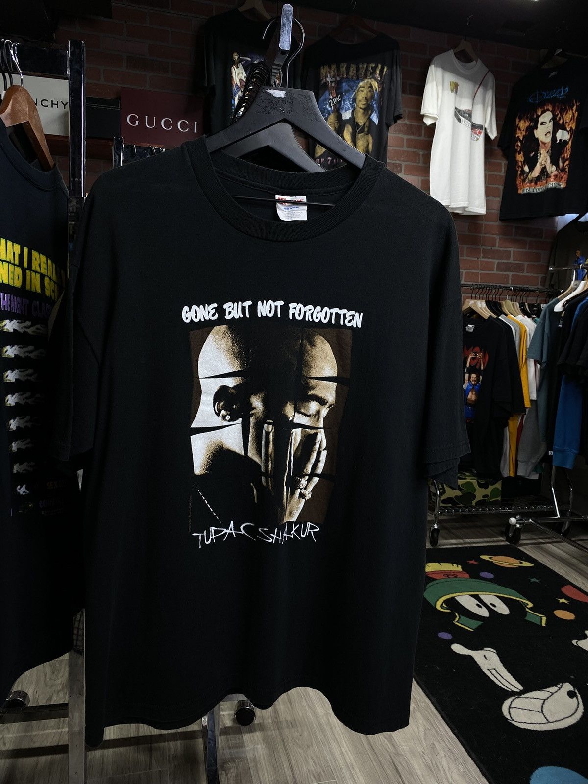 Vintage Vintage 90’s Tupac Rap T-Shirt Rare Memorial Tee Large Size US L / EU 52-54 / 3 - 1 Thumbnail