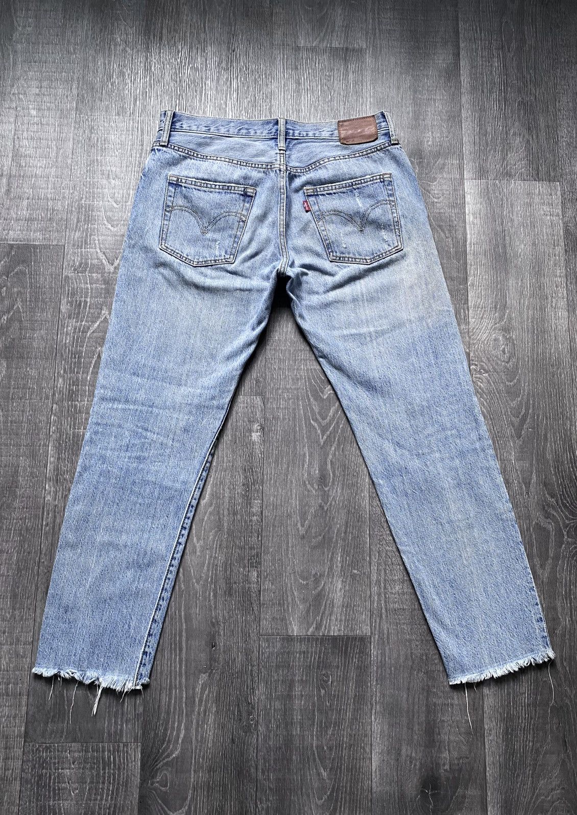 Levi's Vintage Clothing Levi’s Customized Tapered 501 CT Torn Distressed Jeans Denim Size 26" / US 2 / IT 38 - 20 Thumbnail