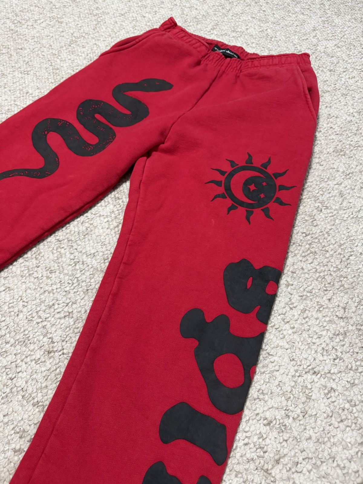 Siberia Hills Siberia Hills Spiritual Children Sweatpants Size US 30 / EU 46 - 2 Thumbnail