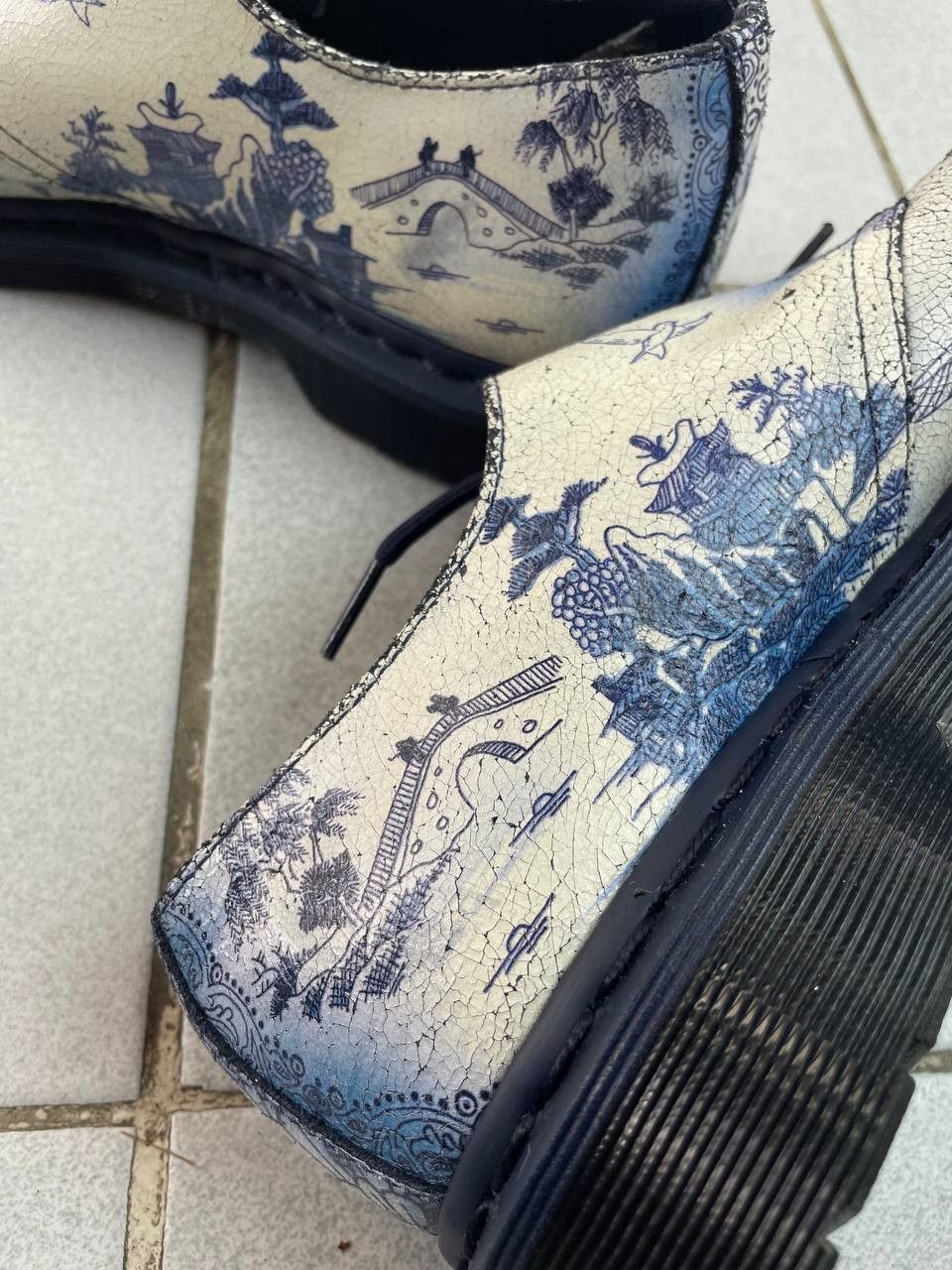 Dr. Martens Dr. Martens 1461 Willow Cristal Suede Size US 6 / EU 39 - 2 Thumbnail