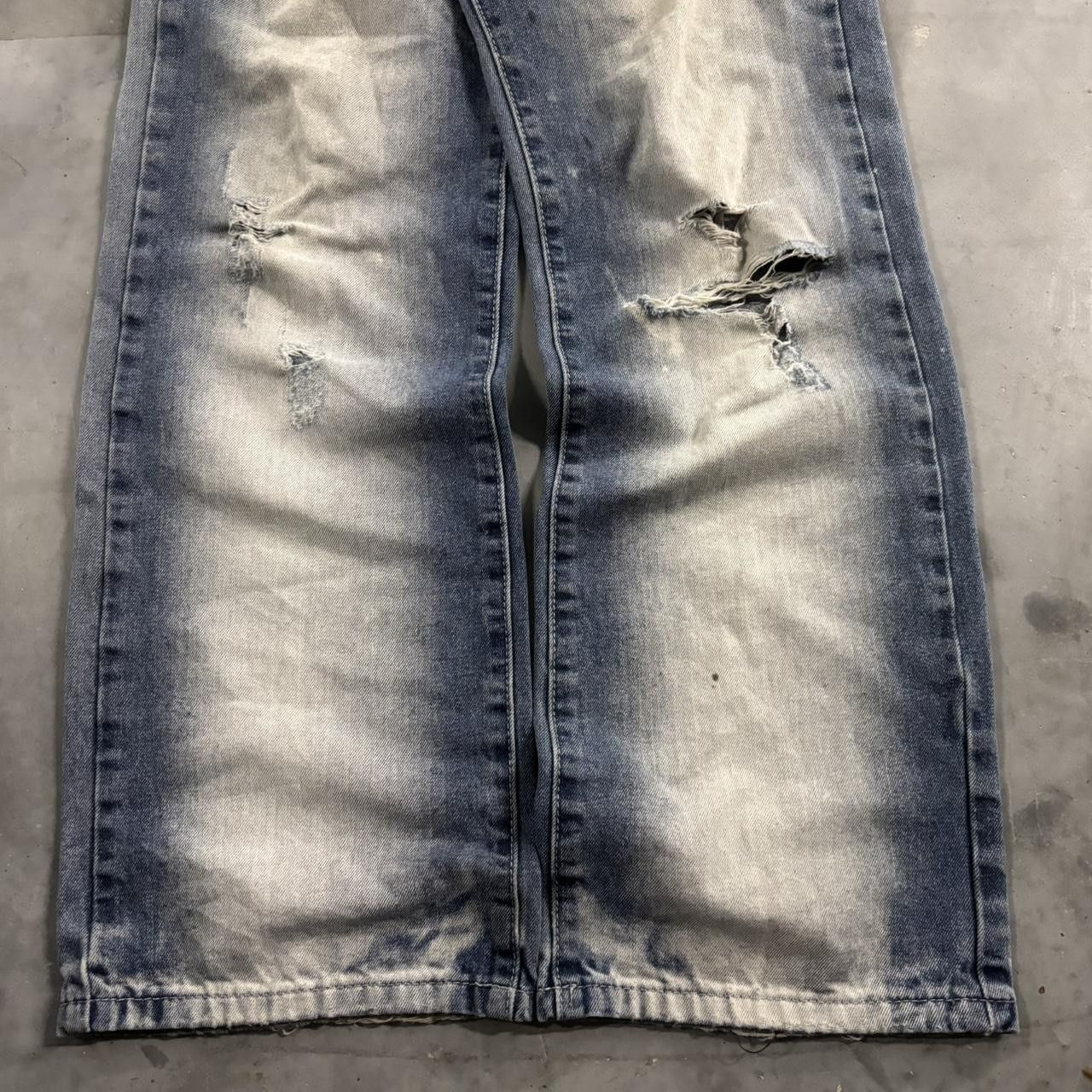 Vintage Crazy Vintage Y2K/2000s Grunge Faded Wash Distressed Mall Goth Denim Jeans! Size US 31 - 6 Thumbnail