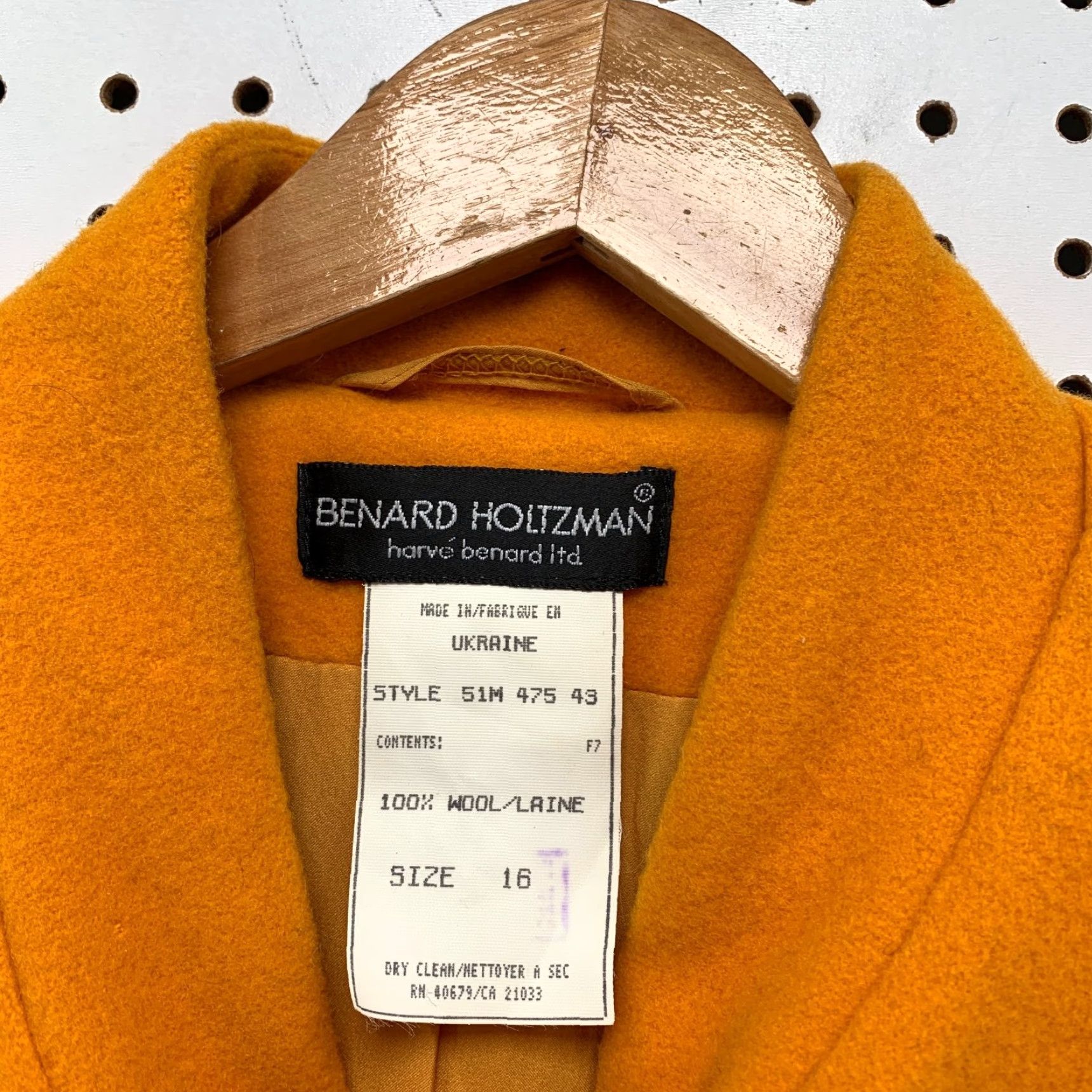 Vintage VINTAGE Benard Holtzman Harve Benard 100% Wool Button Coat Women 16 Yellow Orange Jacket Coat Overcoat Long Sleeve Winter Fall Casual Denim? Size XXL / US 16-18 / IT 52-54 - 3 Thumbnail