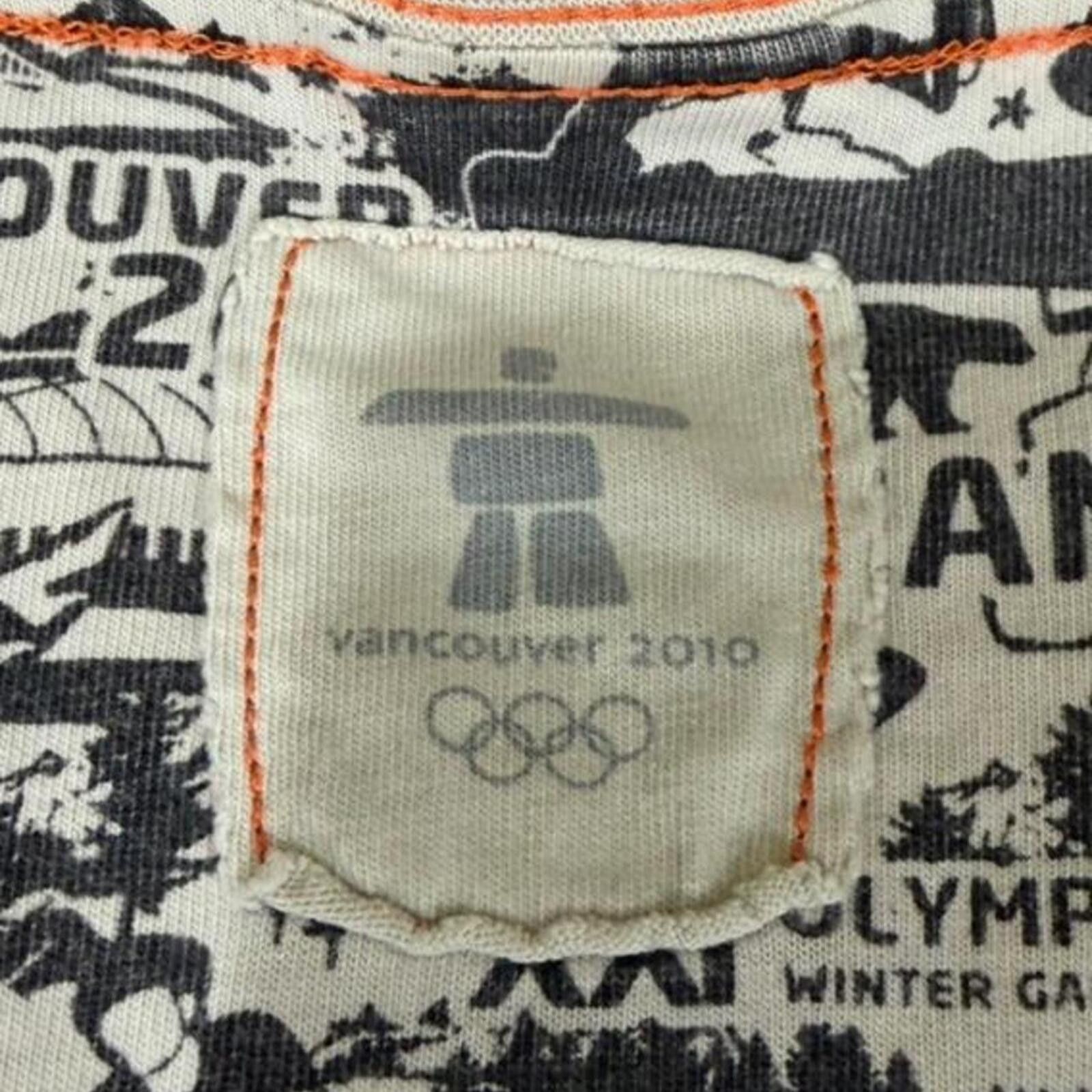 Ed Hardy Vancouver 2010 Olympics all over print official merchandise Size US M / EU 48-50 / 2 - 4 Thumbnail