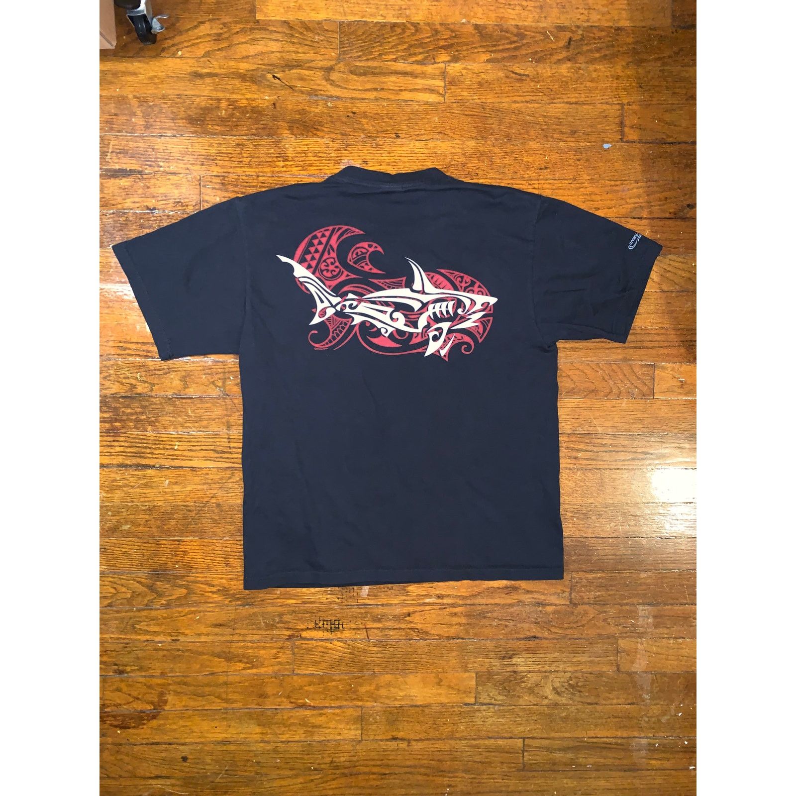 Other × Vintage Vintage Tribal Shark San Diego T Shirt Black Surf Y2K Medium Size US M / EU 48-50 / 2 - 4 Thumbnail