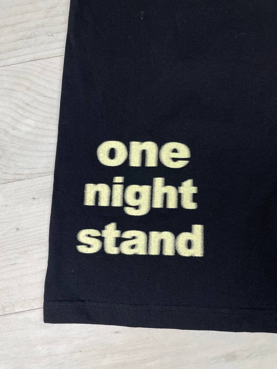 Vintage Vintage 90s One Night Stand T-Shirt Size US XL / EU 56 / 4 - 8 Thumbnail
