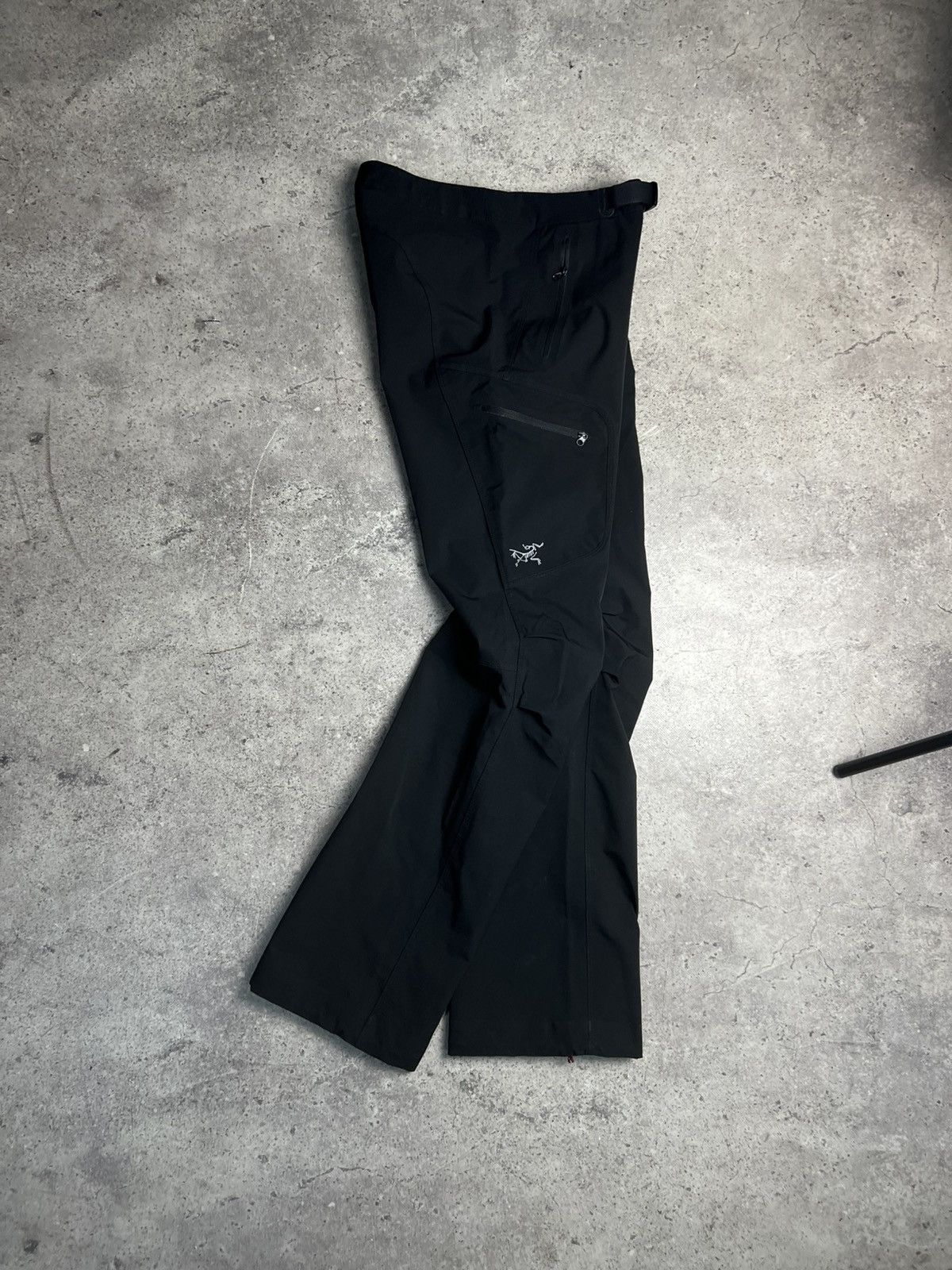 Arc'teryx Vintage Arcteryx Nylon Black Cargo Pants Travis Style Size 26" / US 2 / IT 38 - 1 Thumbnail