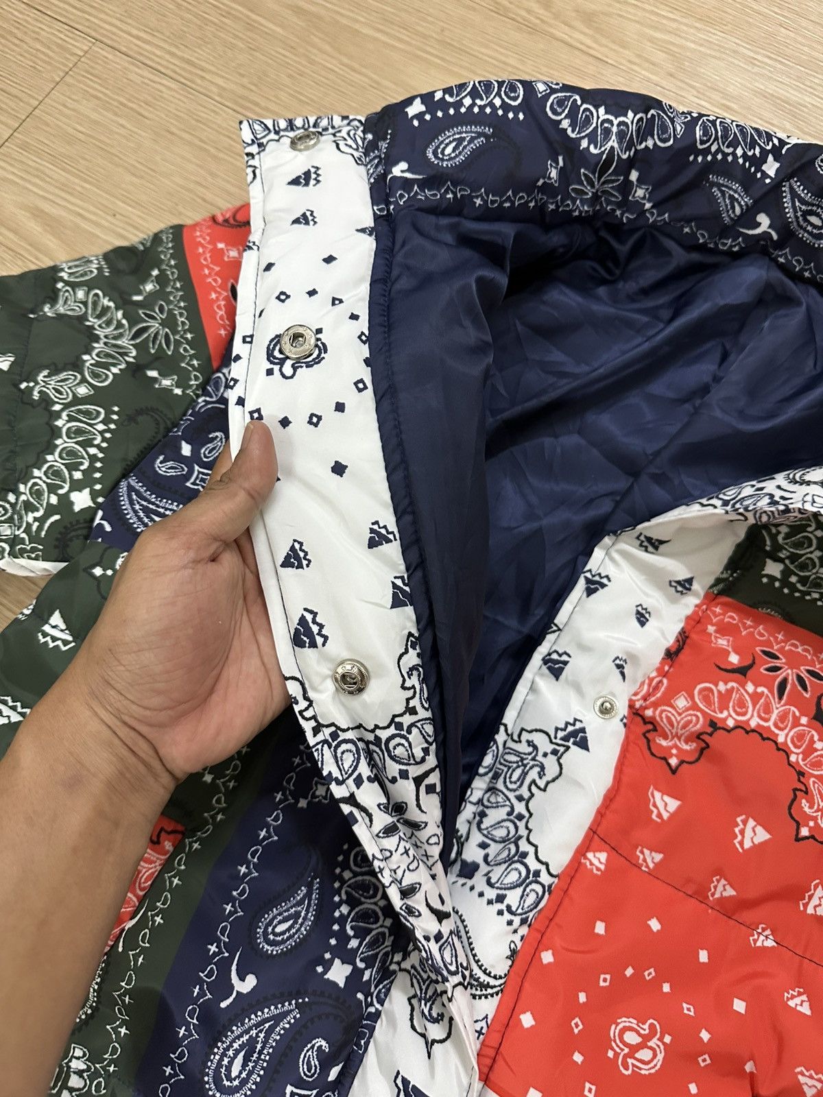 Designer Rare Beautiful Parody Kapital Bandana/Paisley Puffer Jacket Size US S / EU 44-46 / 1 - 8 Thumbnail