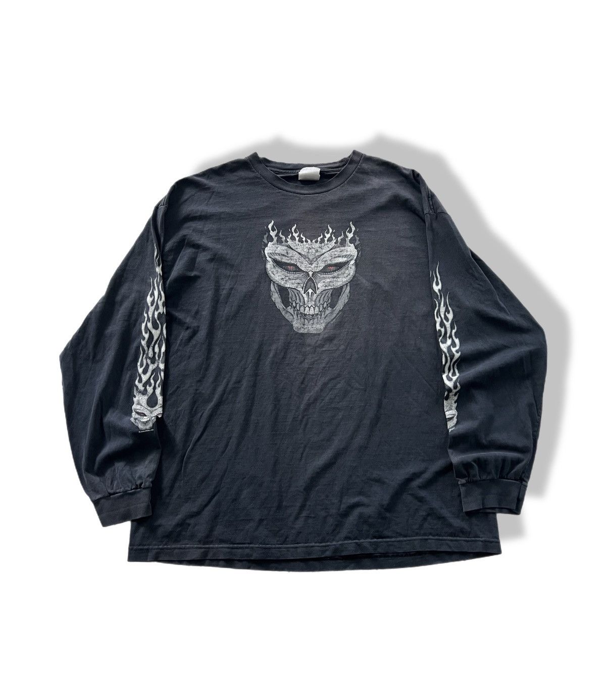 Band Tees Vintage 2000s Skull Flame Long Sleeve XXL Y2K Gothic Biker Size US XXL / EU 58 / 5 - 1 Thumbnail