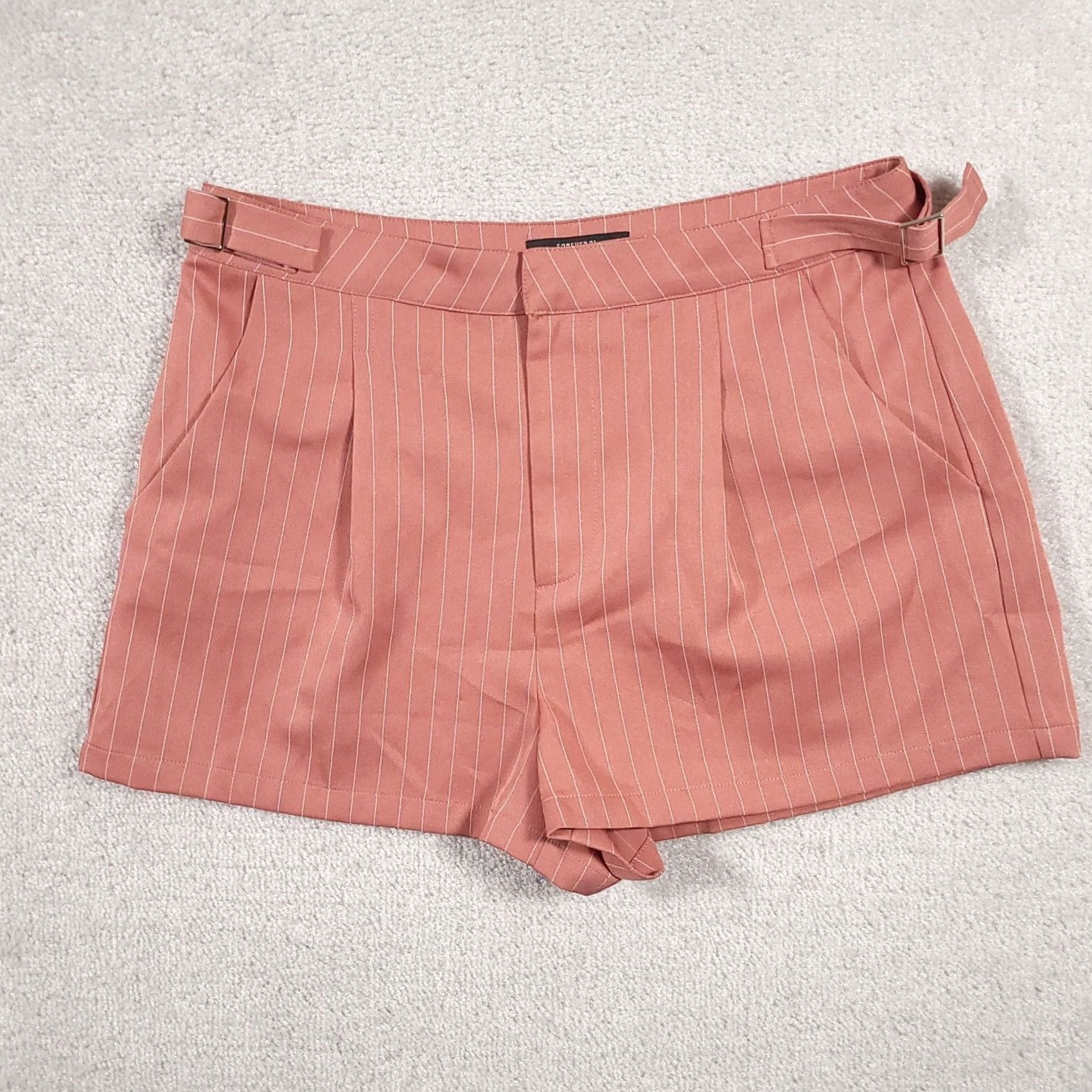 Forever 21 Forever 21 Shorts Women's Large Pink Mauve Pin Stripe Classy 2" Inseam Pleated Size 36" / US 14 / IT 50 - 2 Thumbnail