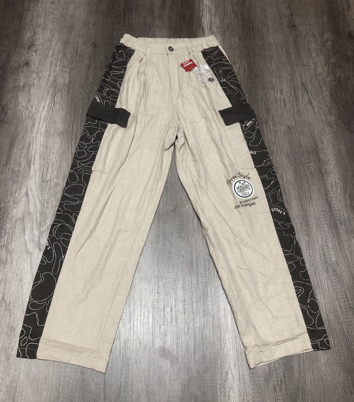 Japanese Brand Drug Store Casual pant Cargo style (Unisex) Size US 30 / EU 46 - 2 Thumbnail