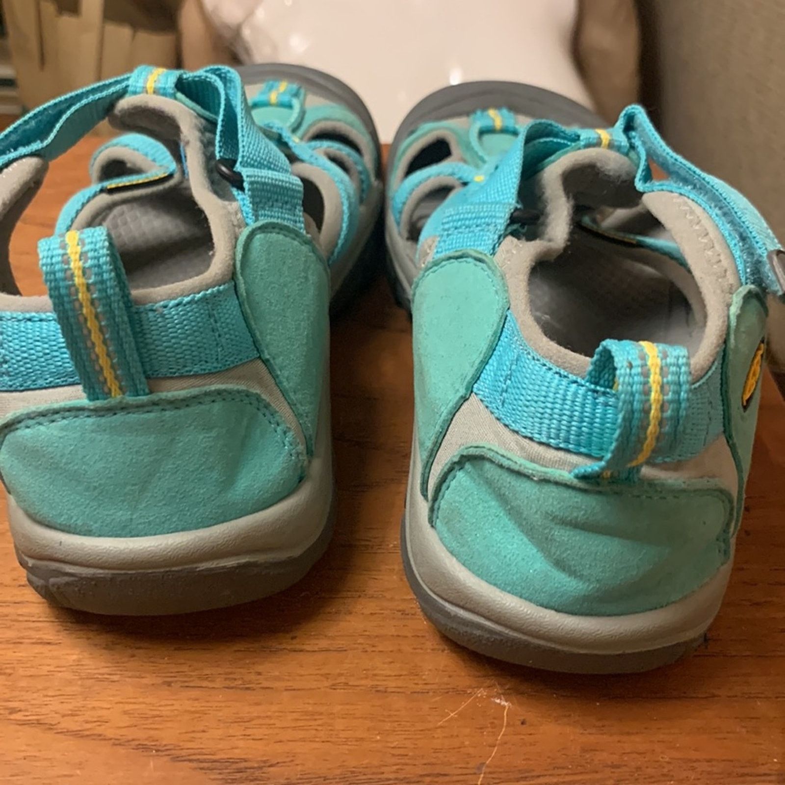 KEEN Keen NWOT sport sandals turquoise watershoes watersandals Size US 5 / IT 35 - 5 Thumbnail