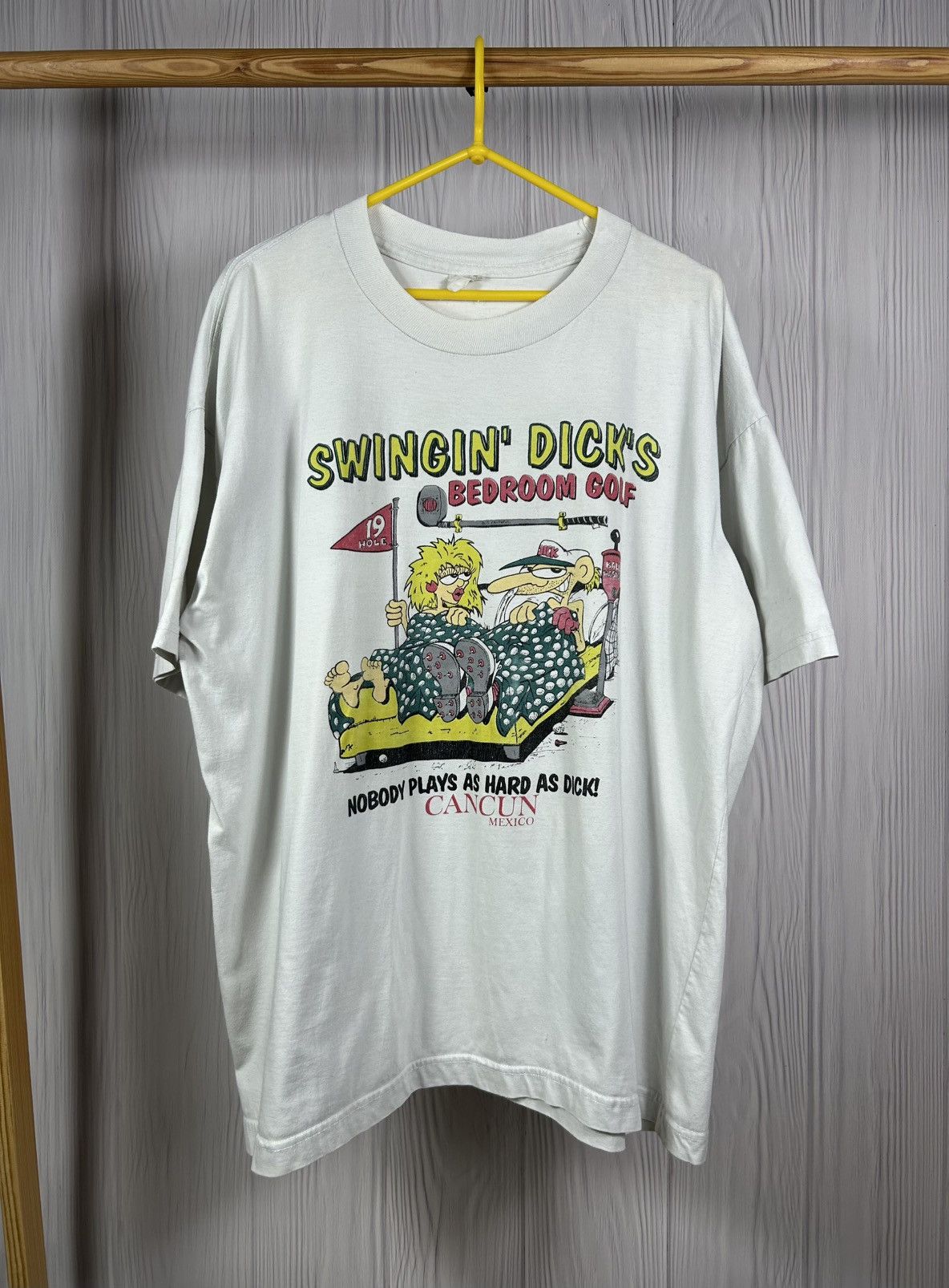 Vintage 90s Swingin Dicks Bedroom Golf Rules Sex Tee XXX Parody Size US XXL / EU 58 / 5 - 1 Thumbnail