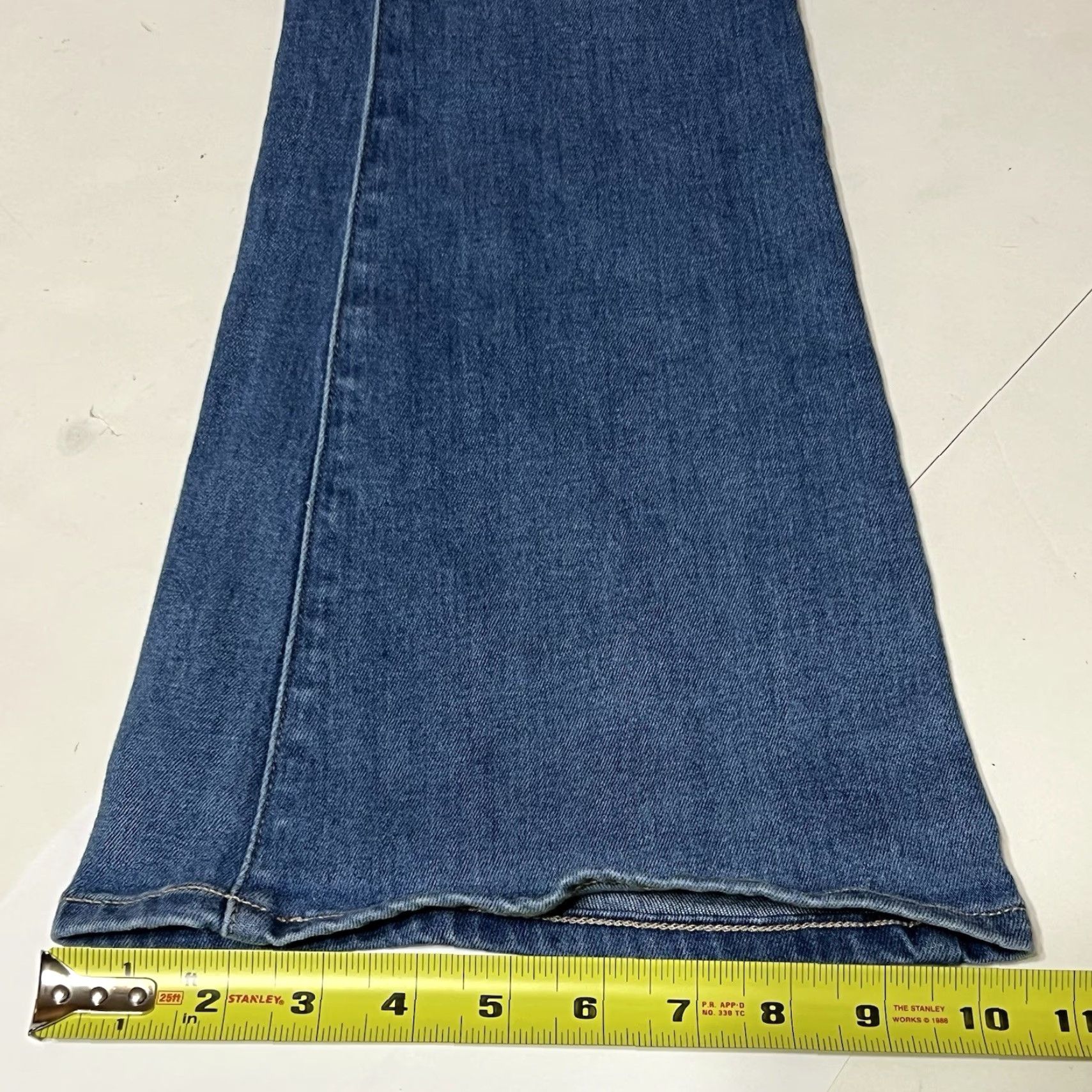 Paige Paige Jeans Womens 28x31 Blue High Rise Flared Denim Med Wash Boho Canyon Bell Size 28" / US 6 / IT 42 - 7 Thumbnail