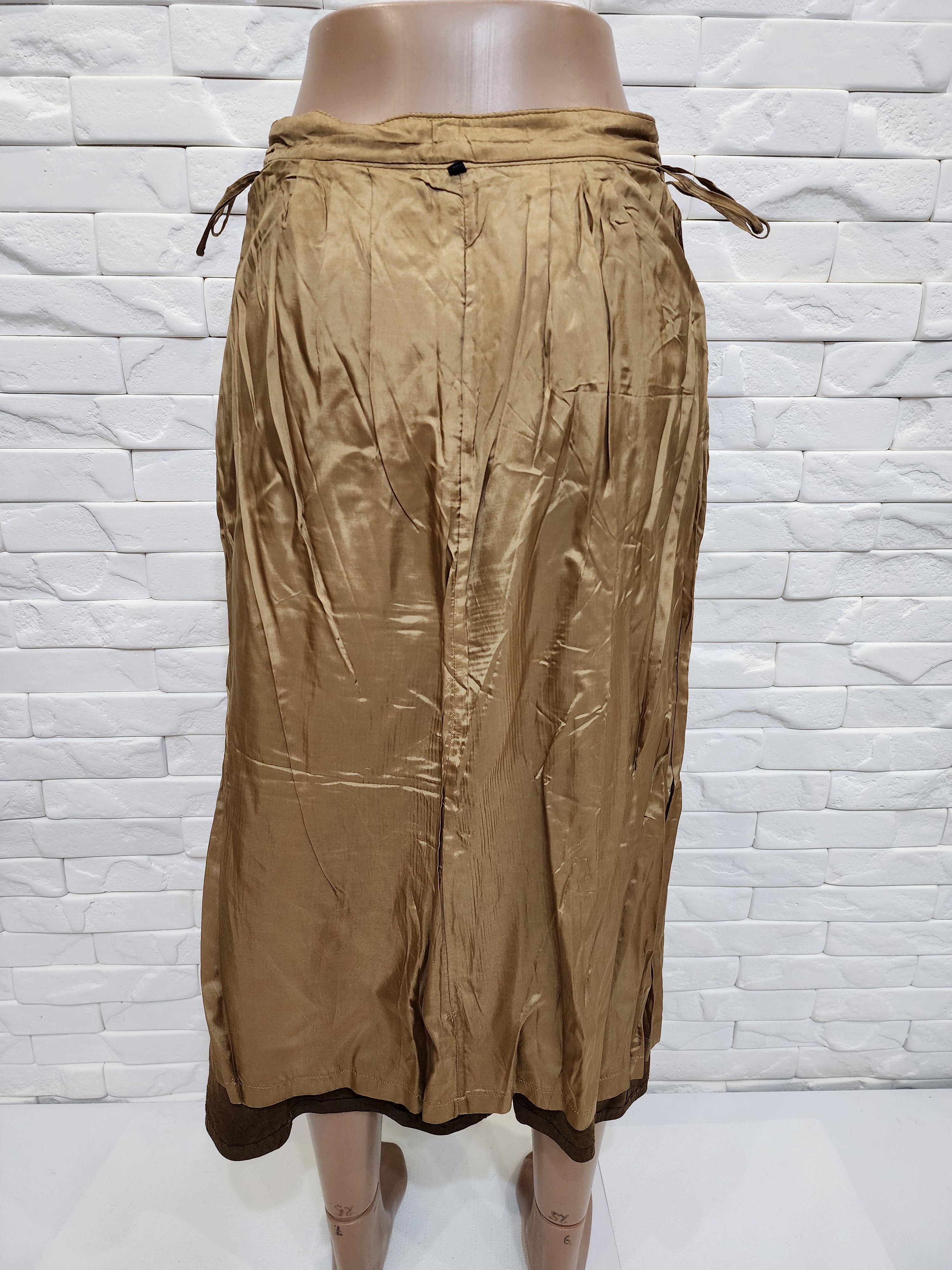 Genuine Leather Leather skirt made of thin leather. Size 28" / US 6 / IT 42 - 8 Thumbnail