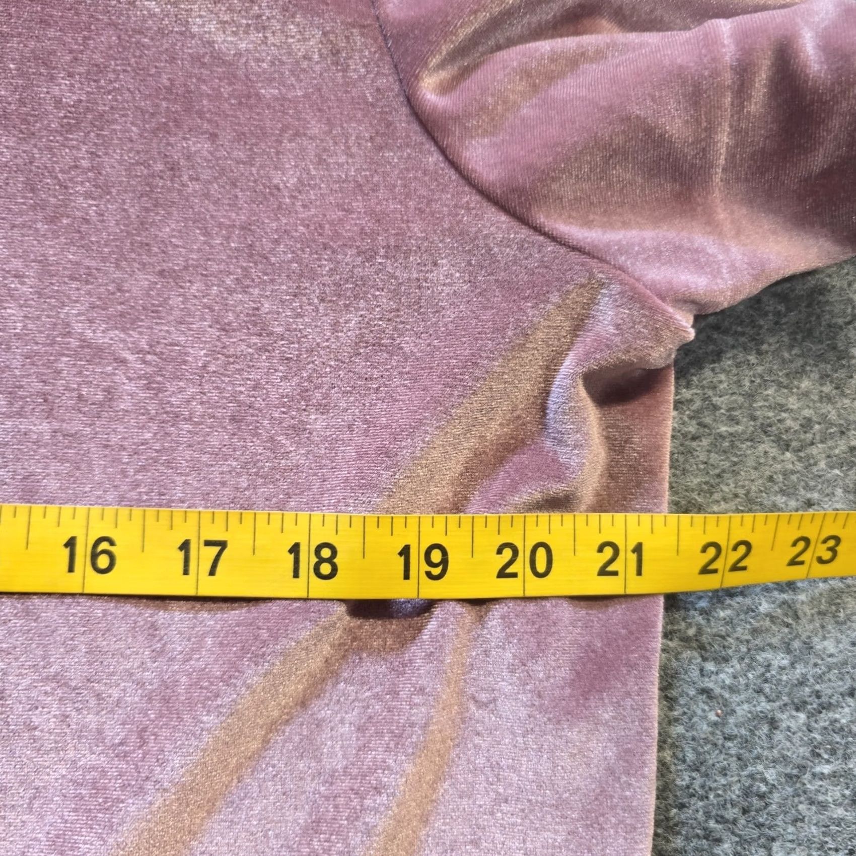 Anthropologie Anthropologie Top Womens Size L Pink Velour Short Sleeve Mock Neck Casual Blouse Size L / US 10 / IT 46 - 5 Thumbnail