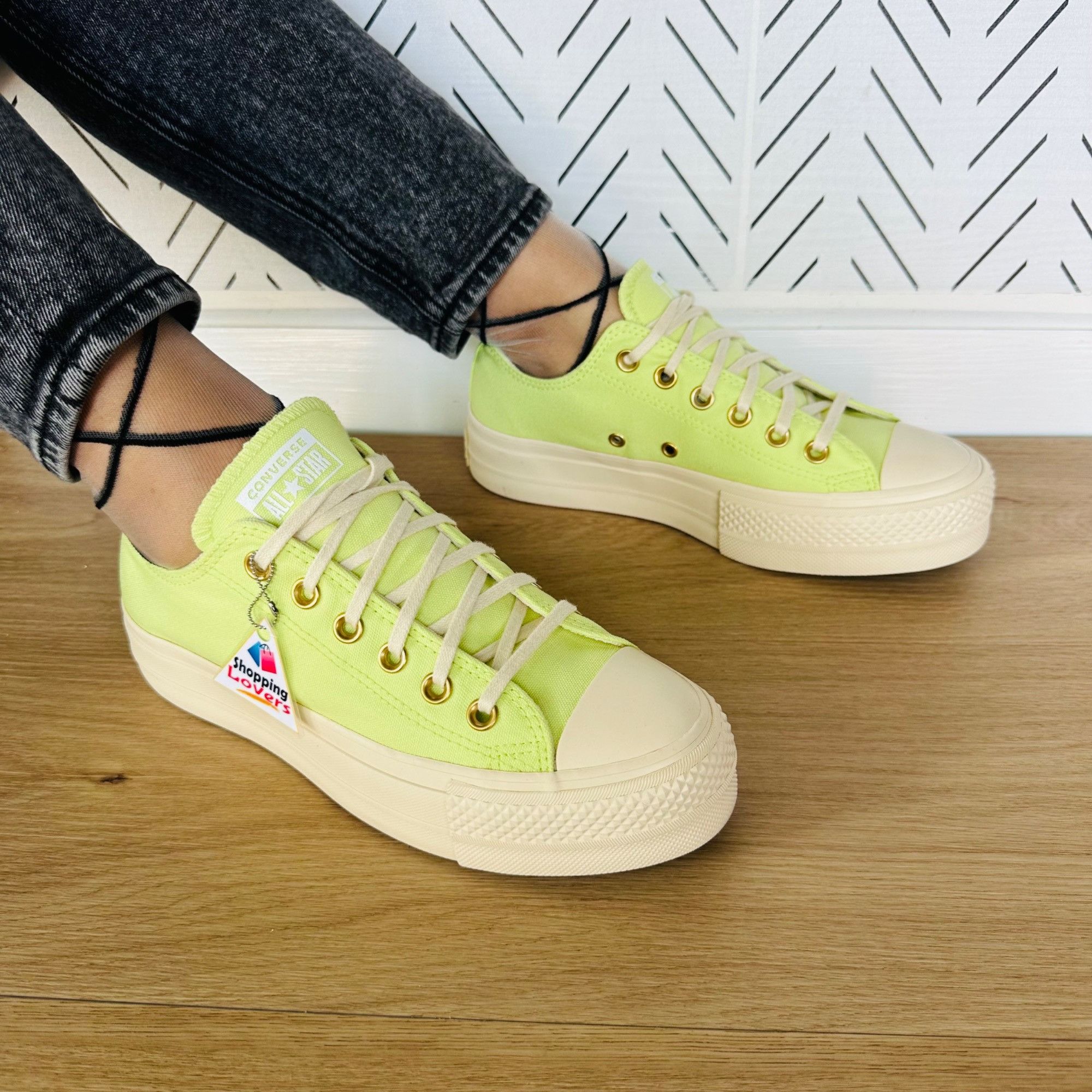 Converse ⭐Converse Chuck Taylor All Star Lift Platform Low 8.5 Womens Size US 8.5 / IT 38.5 - 5 Thumbnail