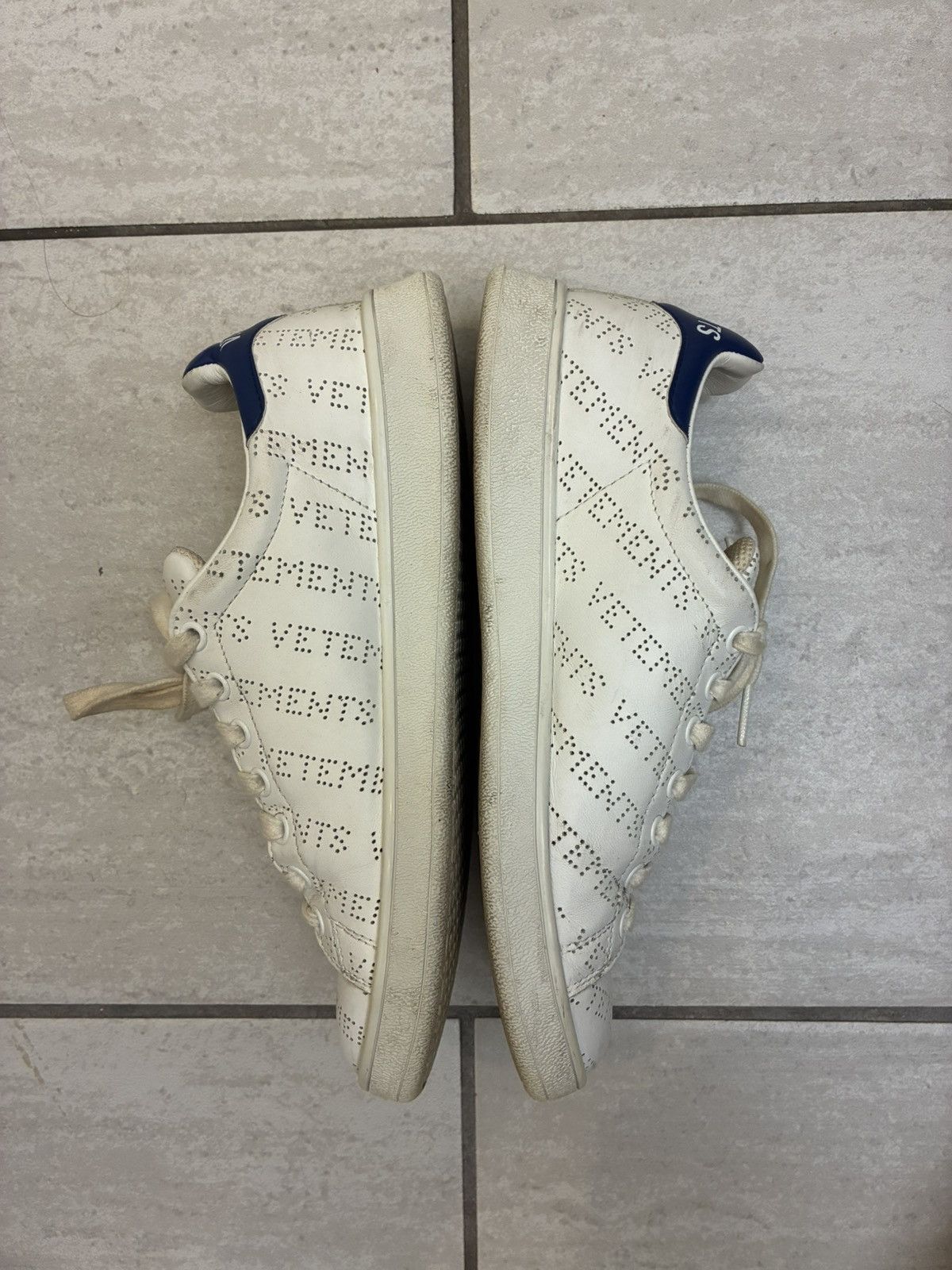 Vetements VETEMENTS White Logo Shoes Size US 8 / IT 38 - 2 Thumbnail