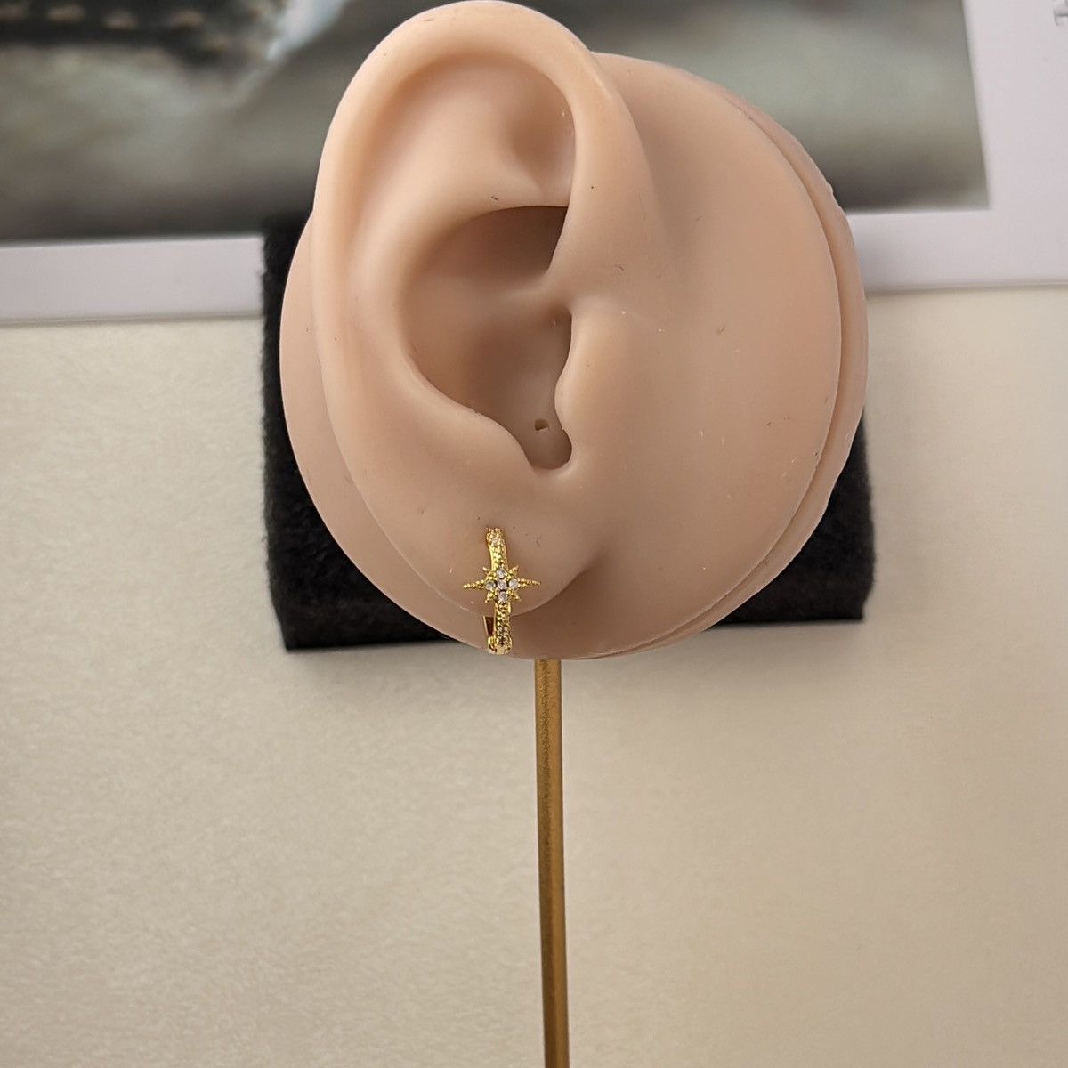 Other 13mm Small Star Gold Hoop Earrings for Men Women Size ONE SIZE - 7 Thumbnail
