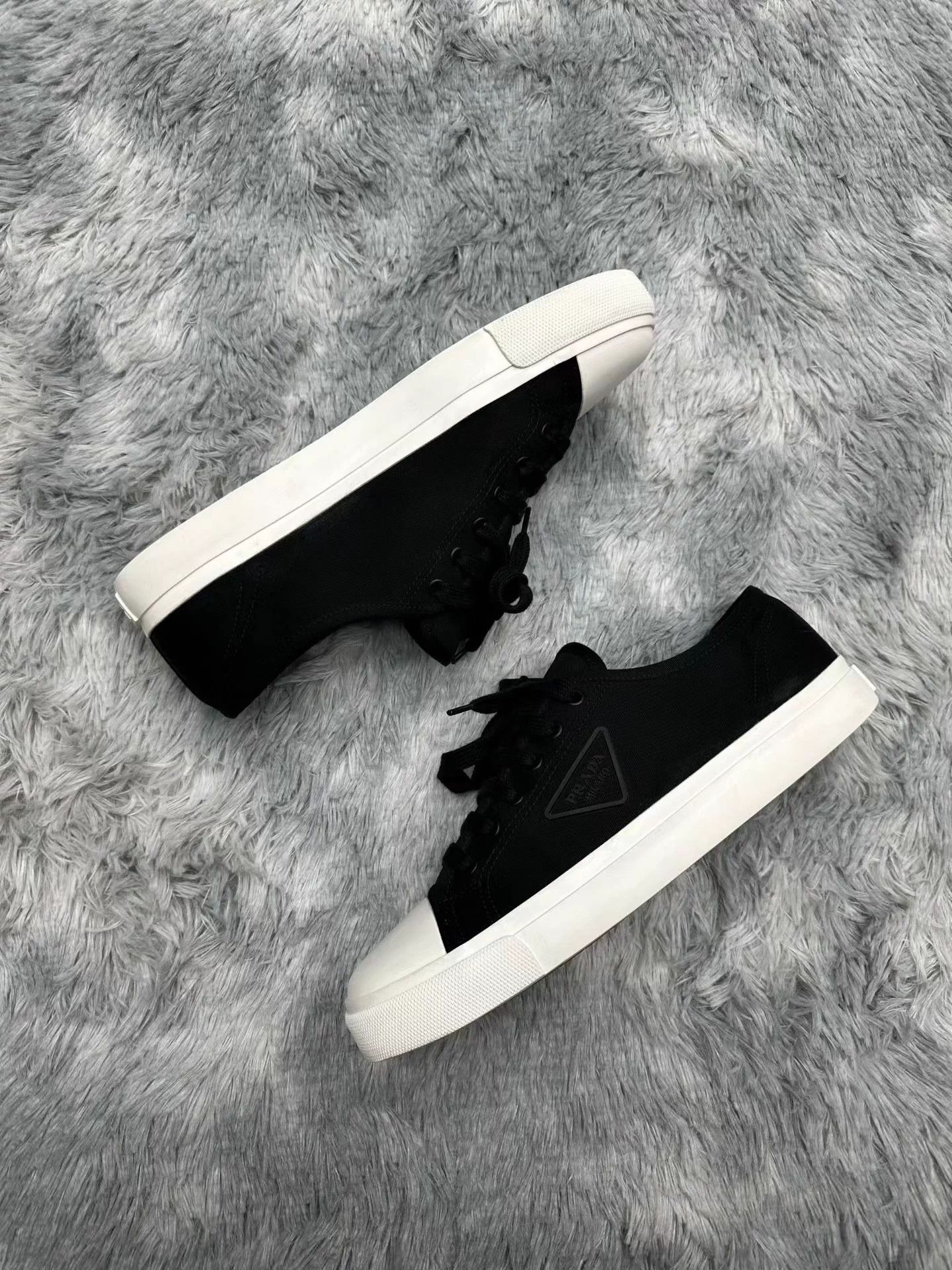 Prada Prada Triangle Logo Black & White Sneakers US 10 Size US 10 / IT 40 - 2 Thumbnail