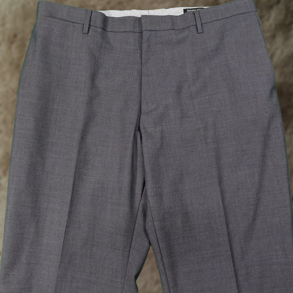Banana Republic Banana Republic Pants Mens 36x30 Gray Classic Fit Dress Pants Flat Front Wool Size US 36 / EU 52 - 1 Thumbnail