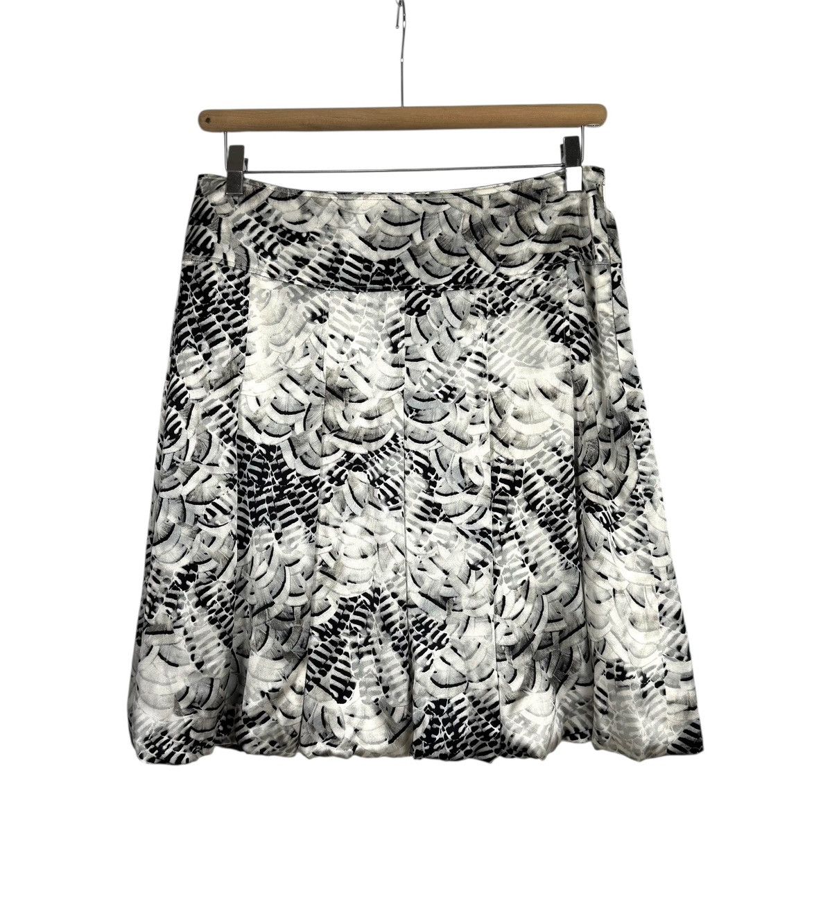 Other Marc Cain Silk Printed Pleated Skirt size 4 Size 36" / US 14 / IT 50 - 8 Thumbnail