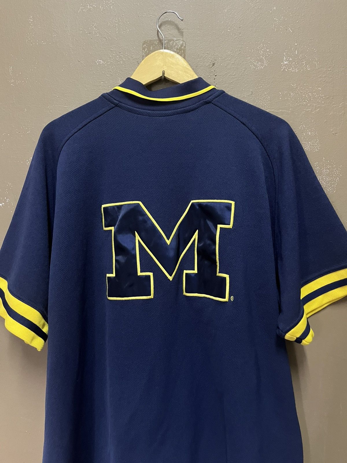 NFL × Nike × Rap Tees Vintage Nike Nfl Michigan Y2k Hip Hop Style Size US XL / EU 56 / 4 - 4 Thumbnail