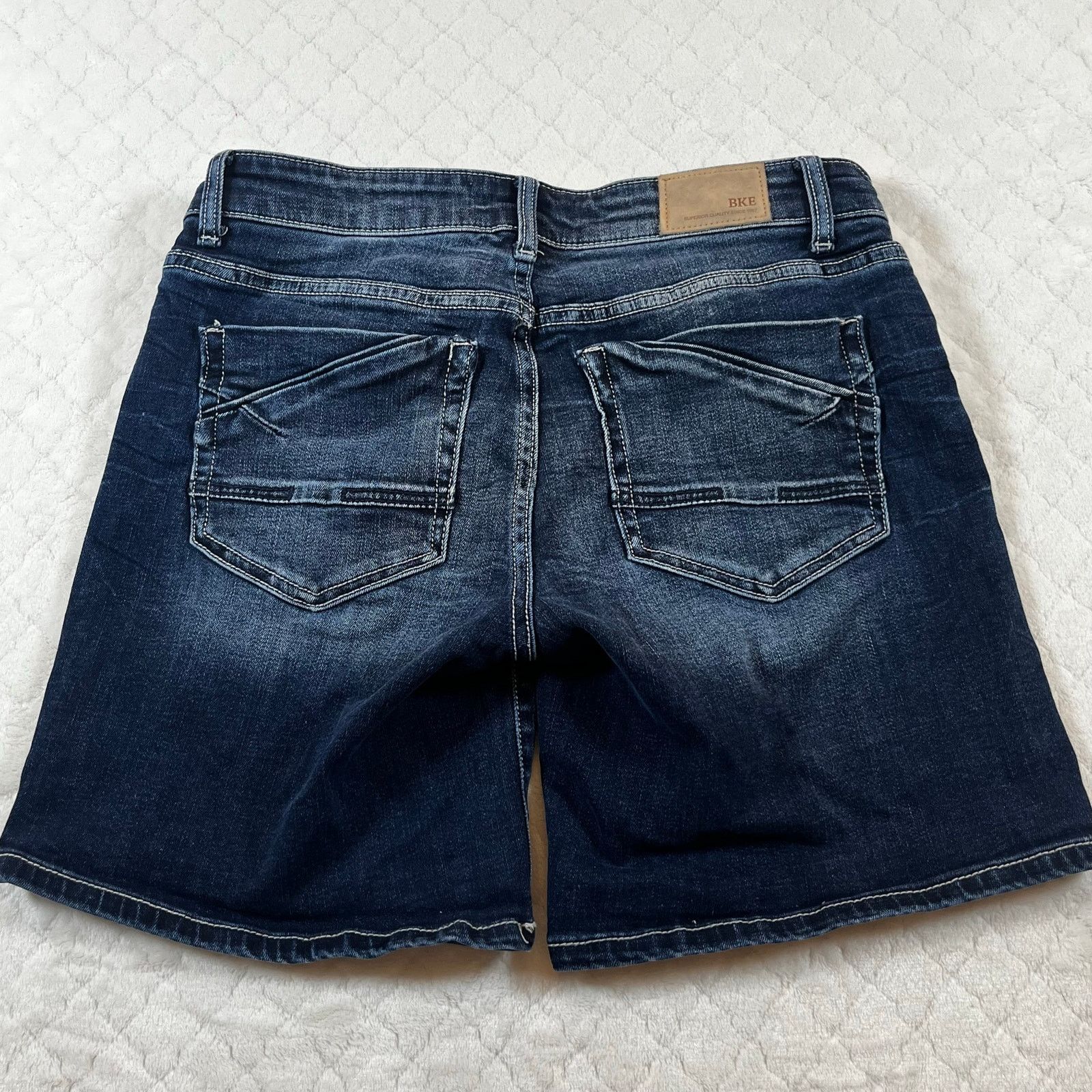 BKE BKE Stella Shorts - size 6 - excellent condition Size 28" / US 6 / IT 42 - 4 Thumbnail