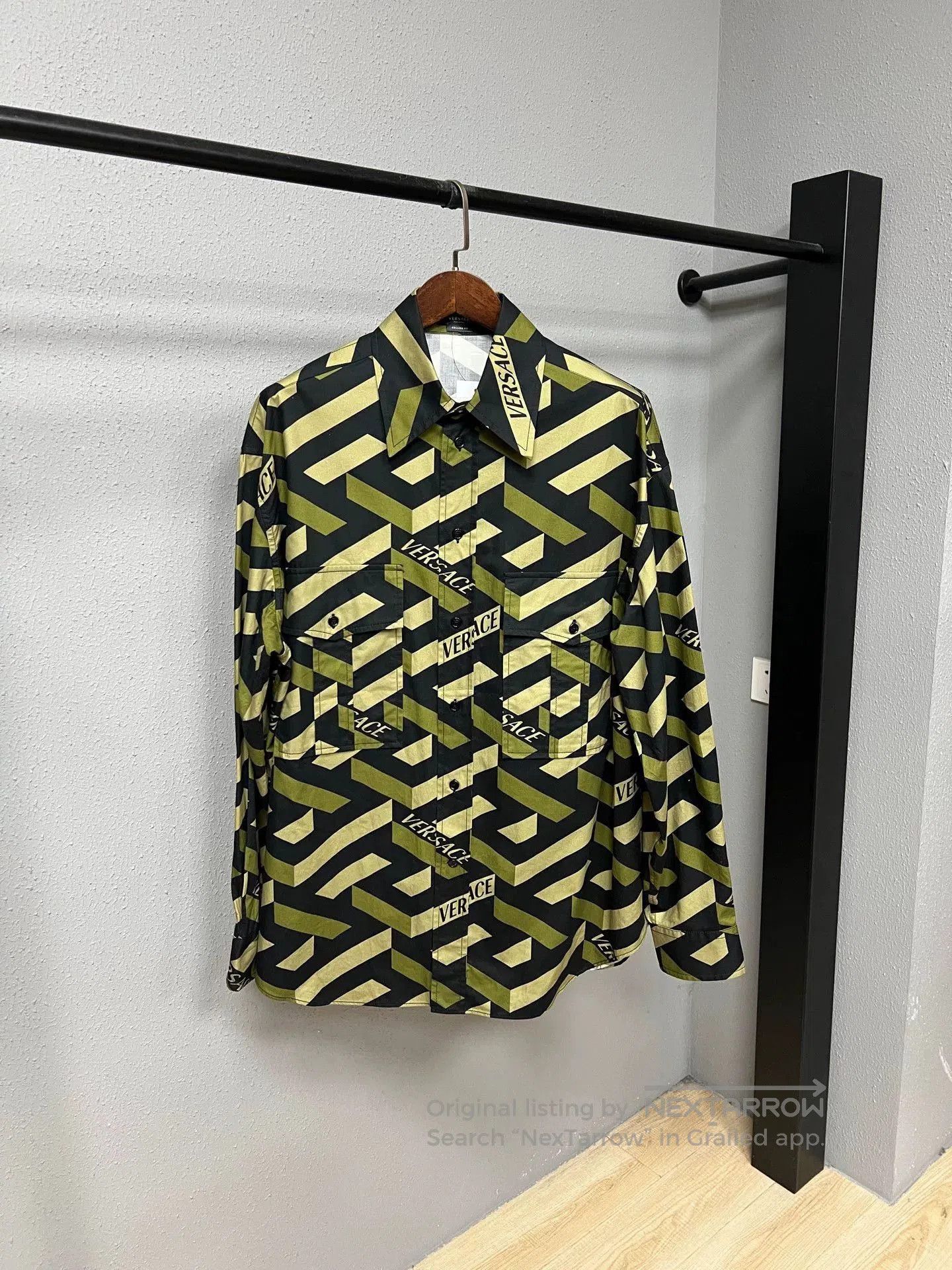 Versace Versace Maze Shirt. Size US XXS / EU 40 - 1 Thumbnail