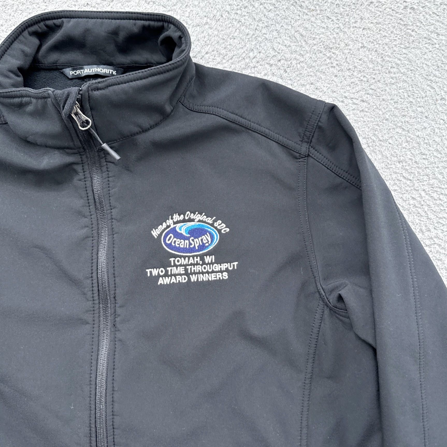 Port Authority VINTAGE Port Authority Jacket Ocean Spray Embroidered Full Zip Softshell SZ Large Mens Size US L / EU 52-54 / 3 - 2 Thumbnail