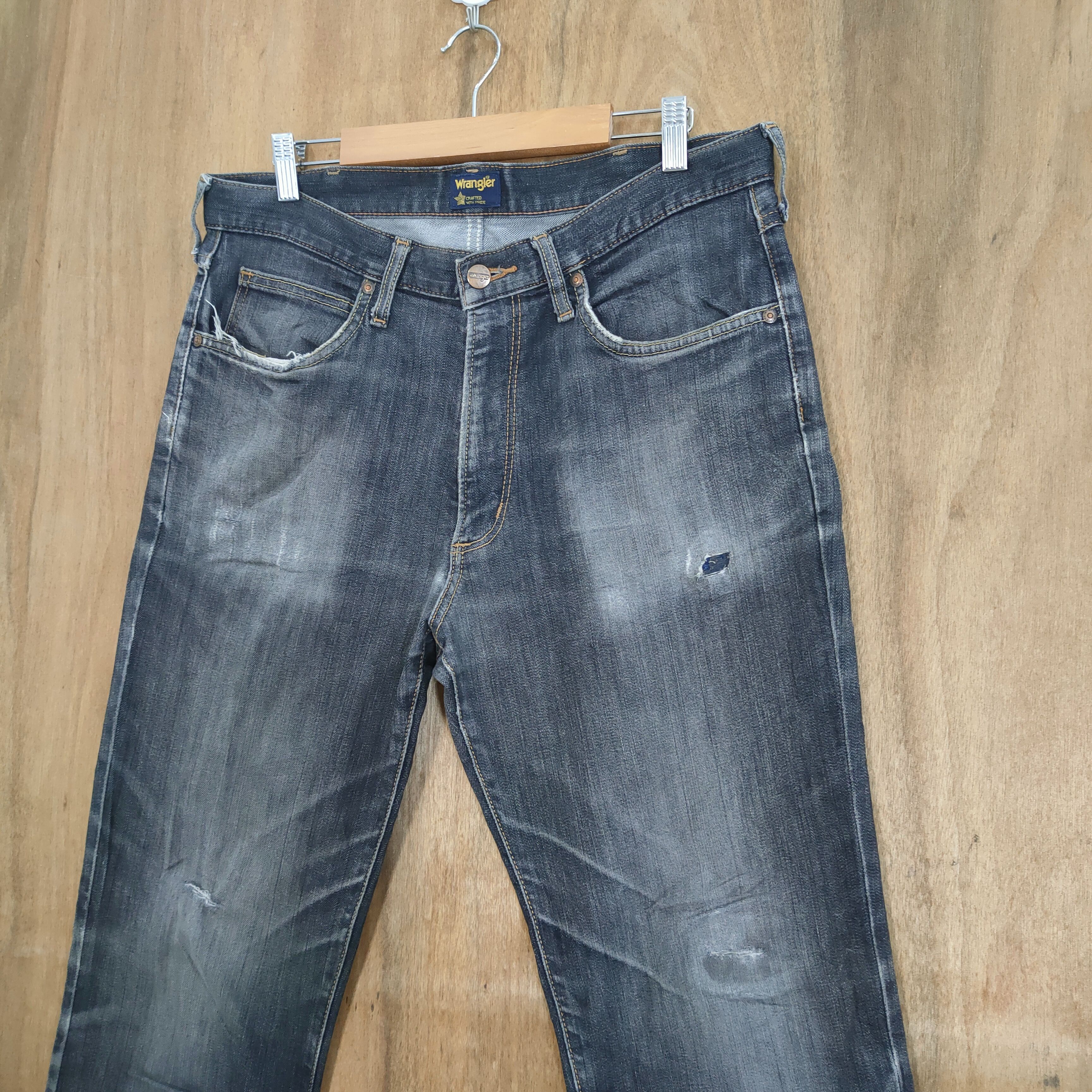 Wrangler 33×30 💥 VINTAGE BLACK DISTRESSED JEANS PANTS Size US 33 - 9 Thumbnail