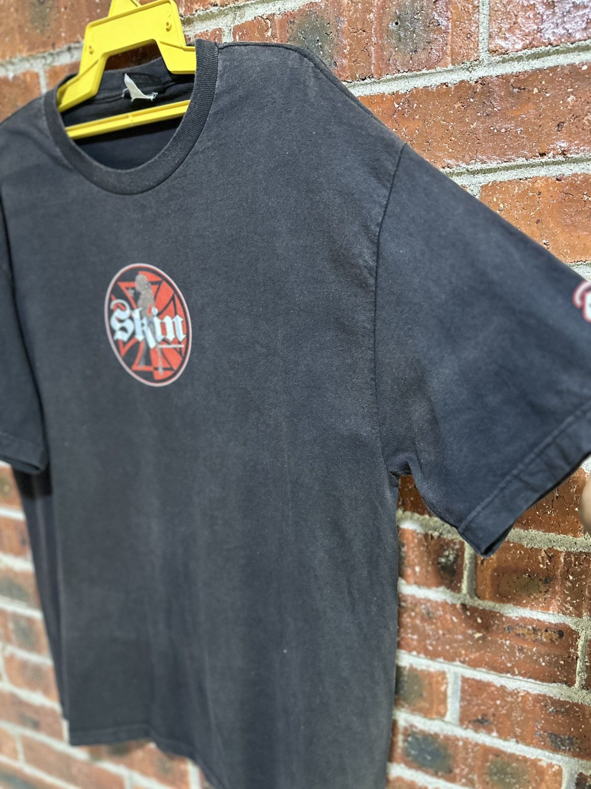 Girl Skateboards Thrashed Vintage Skim Industries Skateboard Sun Faded Tee Size US XL / EU 56 / 4 - 10 Thumbnail
