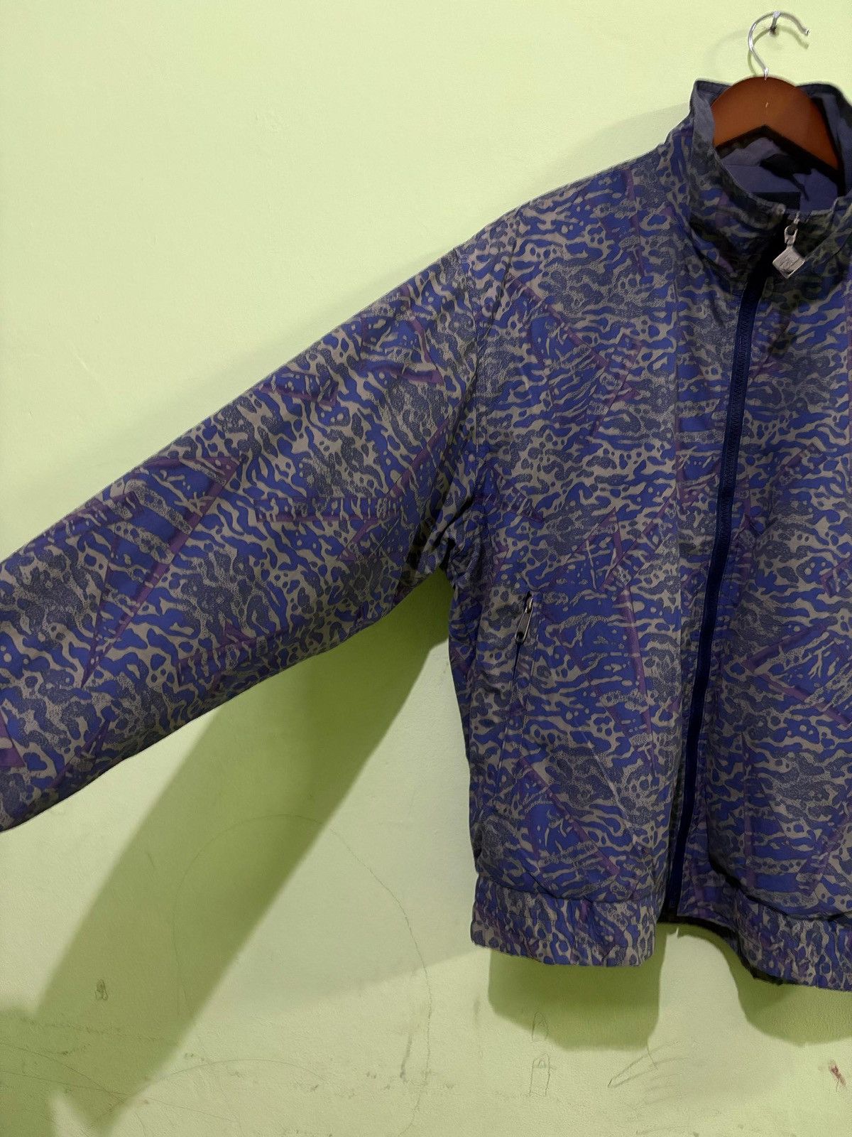 The North Face The North Face Light Jacket Abstract Art Design Size US M / EU 48-50 / 2 - 2 Thumbnail