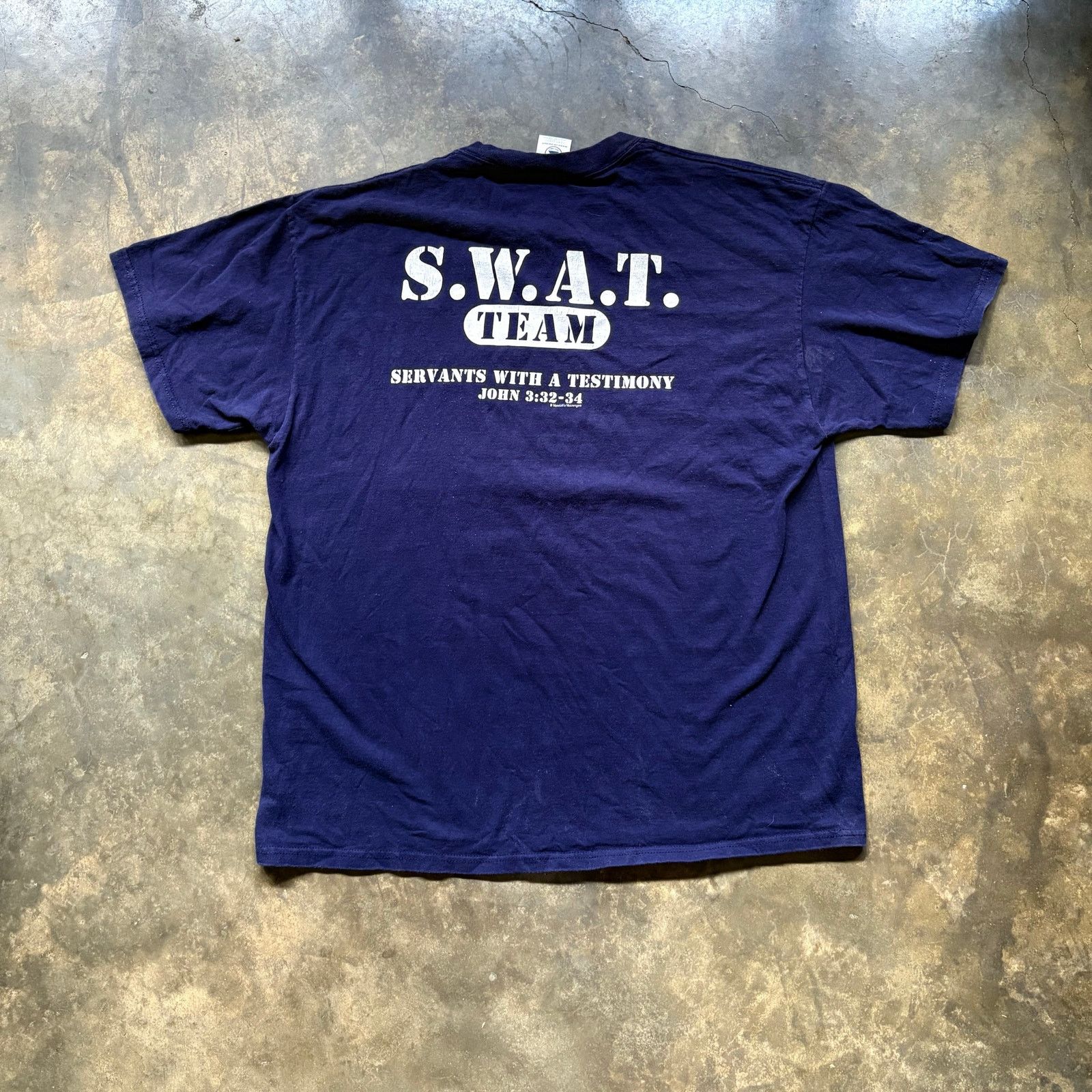 Vintage Vintage SWAT Jesus Parody T-shirt Size US XL / EU 56 / 4 - 4 Thumbnail