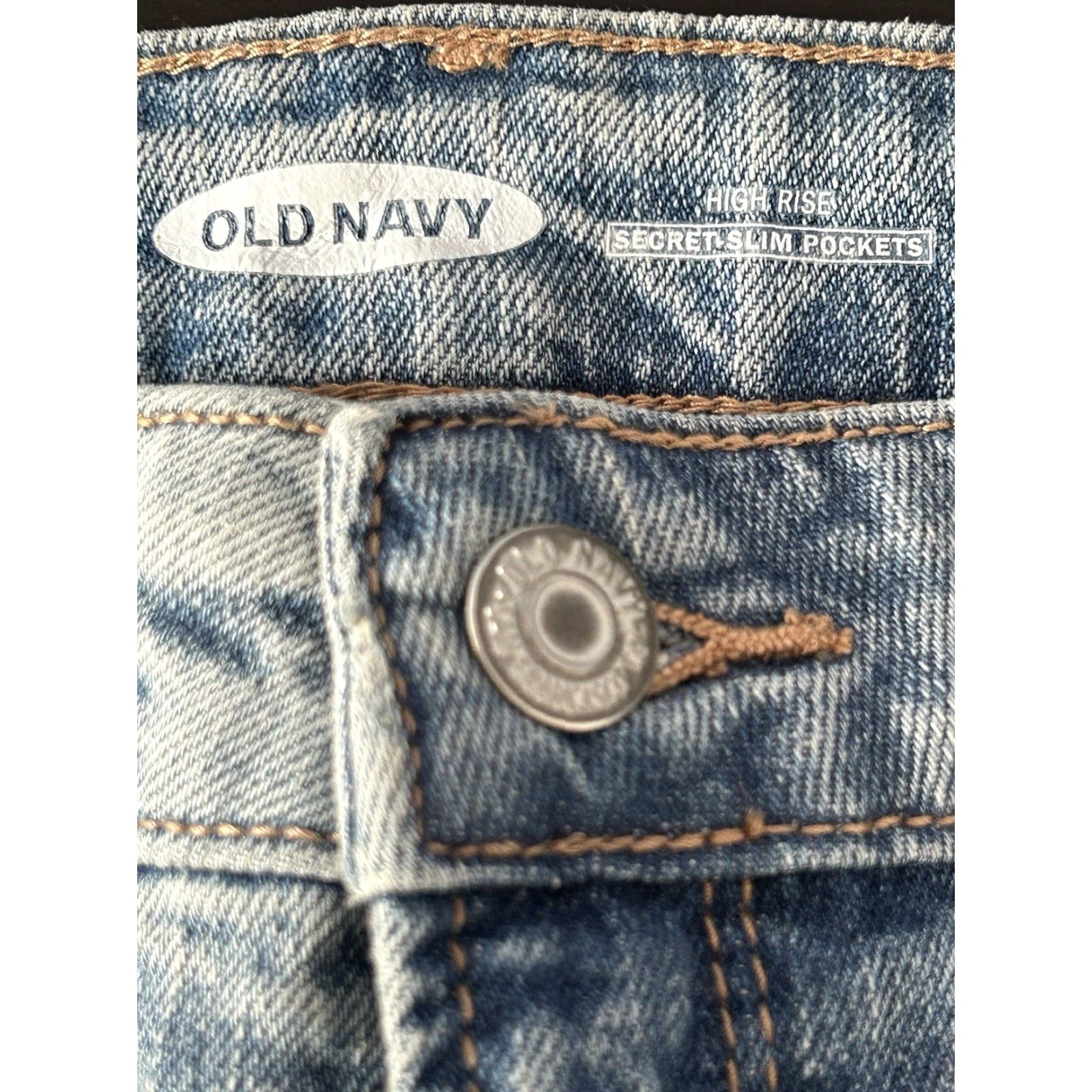 Old Navy NWT Old Navy Women's Denim Shorts High Rise Blue sz 10 Regular Fit Denim Shorts Women Blue 10 NWT Old Navy Denim High Rise Shorts Size 32" / US 10 / IT 46 - 6 Thumbnail